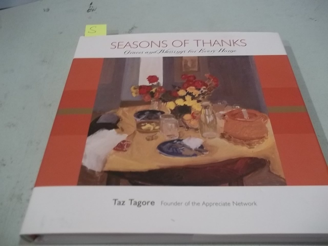 Seasons of Thanks: Graces and Blessings for Every Home Home & Household