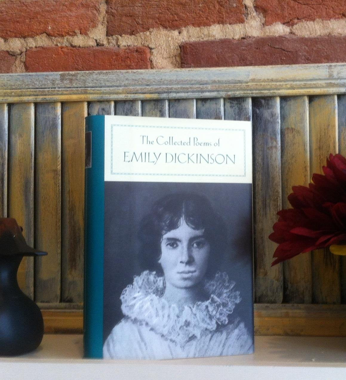 Collected Poems Of Emily Dickinson (B&N Classics Hardcover) Poetry