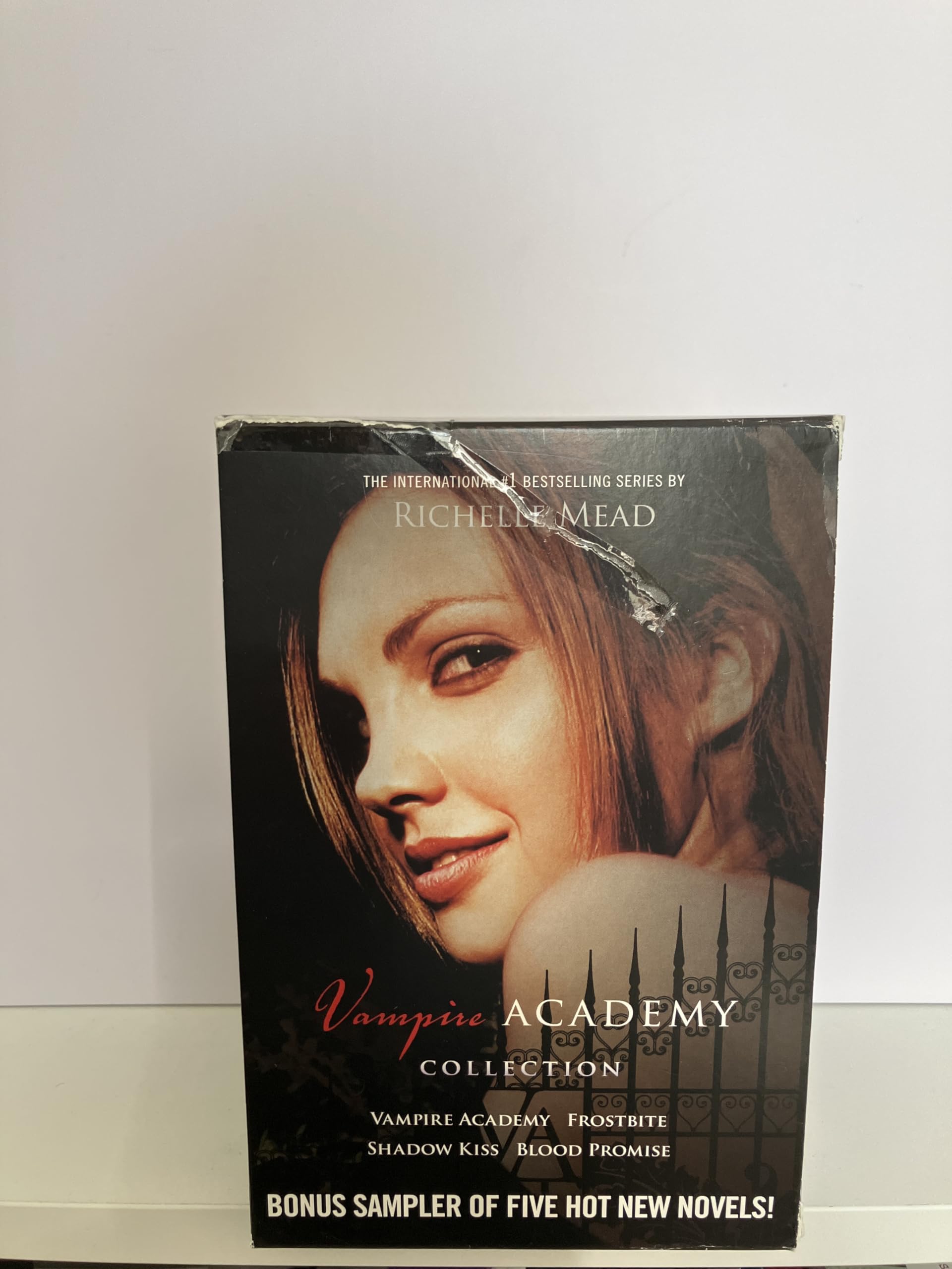 Vampire Academy & Frostbite & Shadow Kiss & Blood Promise: Vampire Academy / Frostbite / Shadow Kiss / Blood Promise Vampires & Bit-Lit