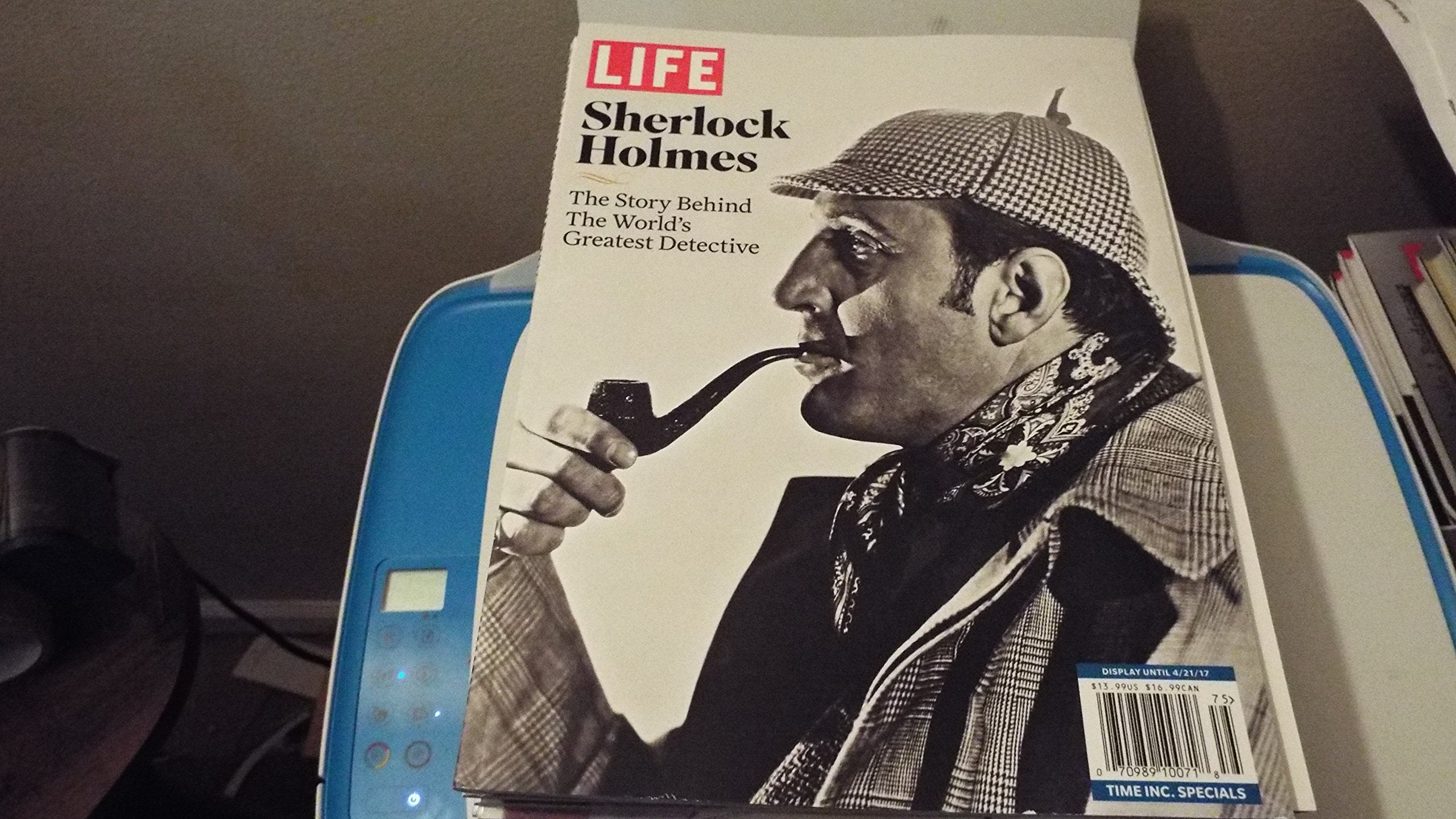 LIFE Sherlock Holmes: The Story Behind the World's Greatest Detective Social Sciences