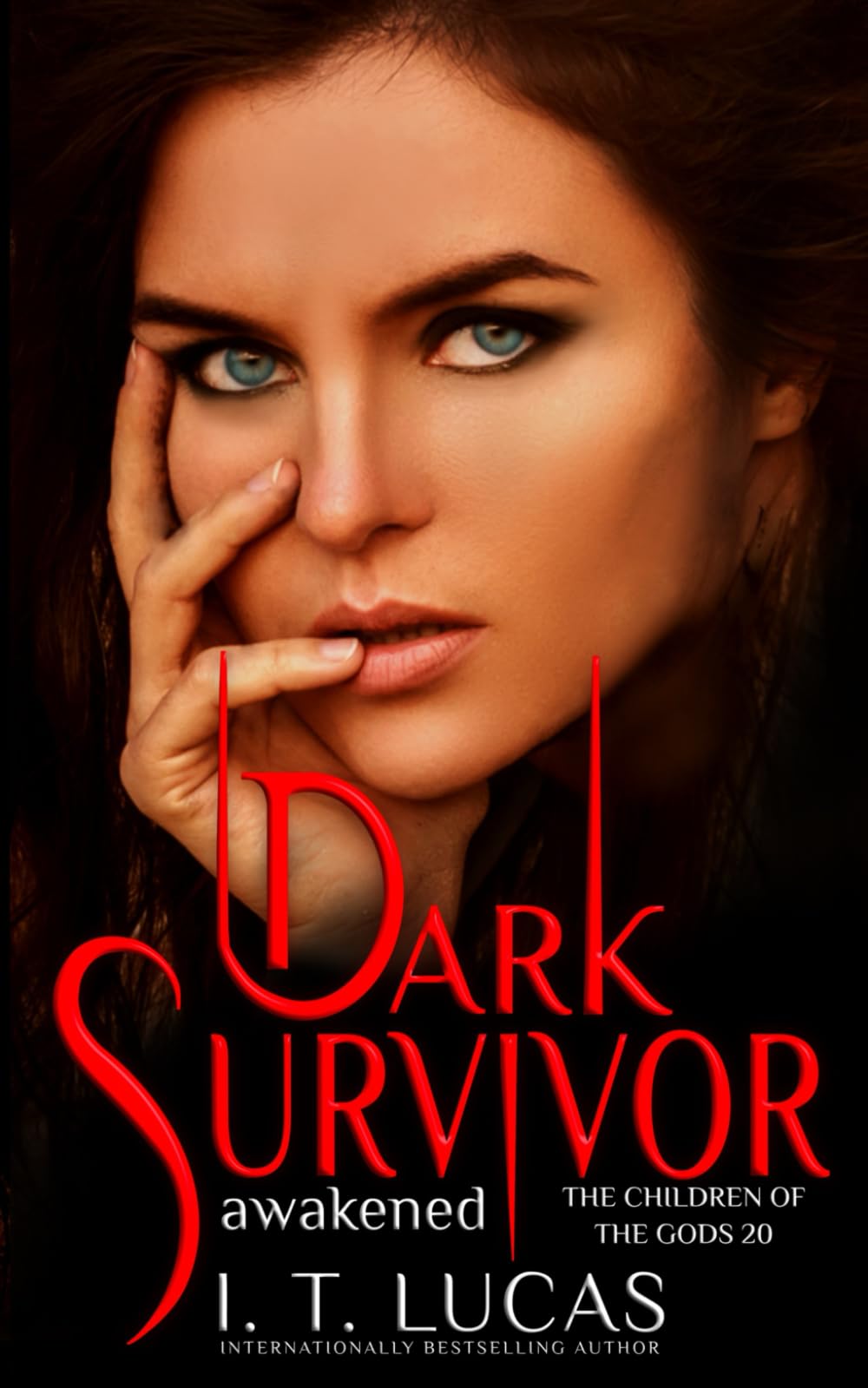 Dark Survivor Awakened (The Children Of The Gods Paranormal Romance, Band 20) Vampires & Bit-Lit
