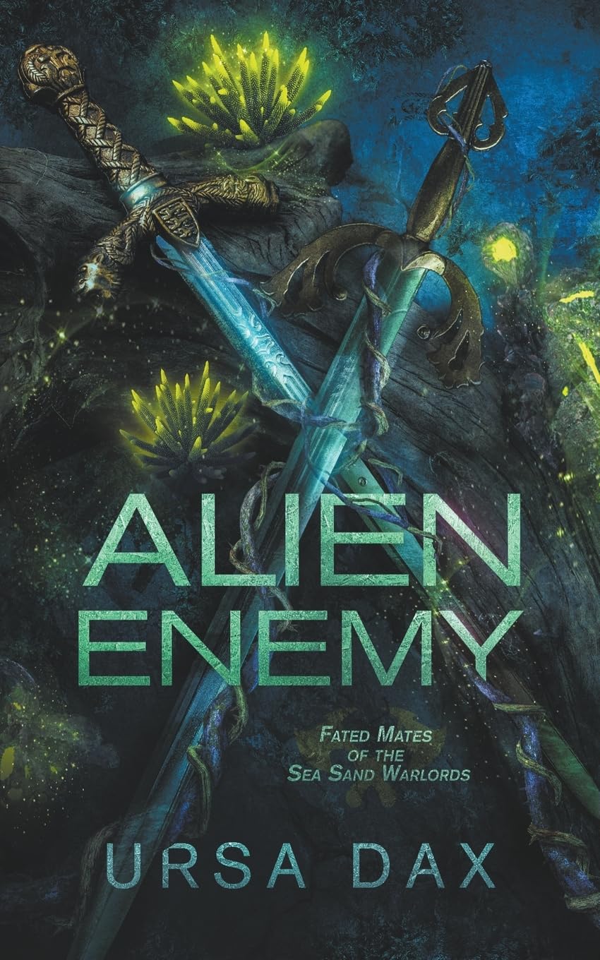 Alien Enemy: Alternate Cover (Sea Sand Warlords Alternate Covers, Band 2) Essays & Short Stories