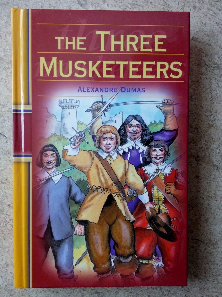 The Three Musketeers (Hinkler Illustrated Classics) Books
