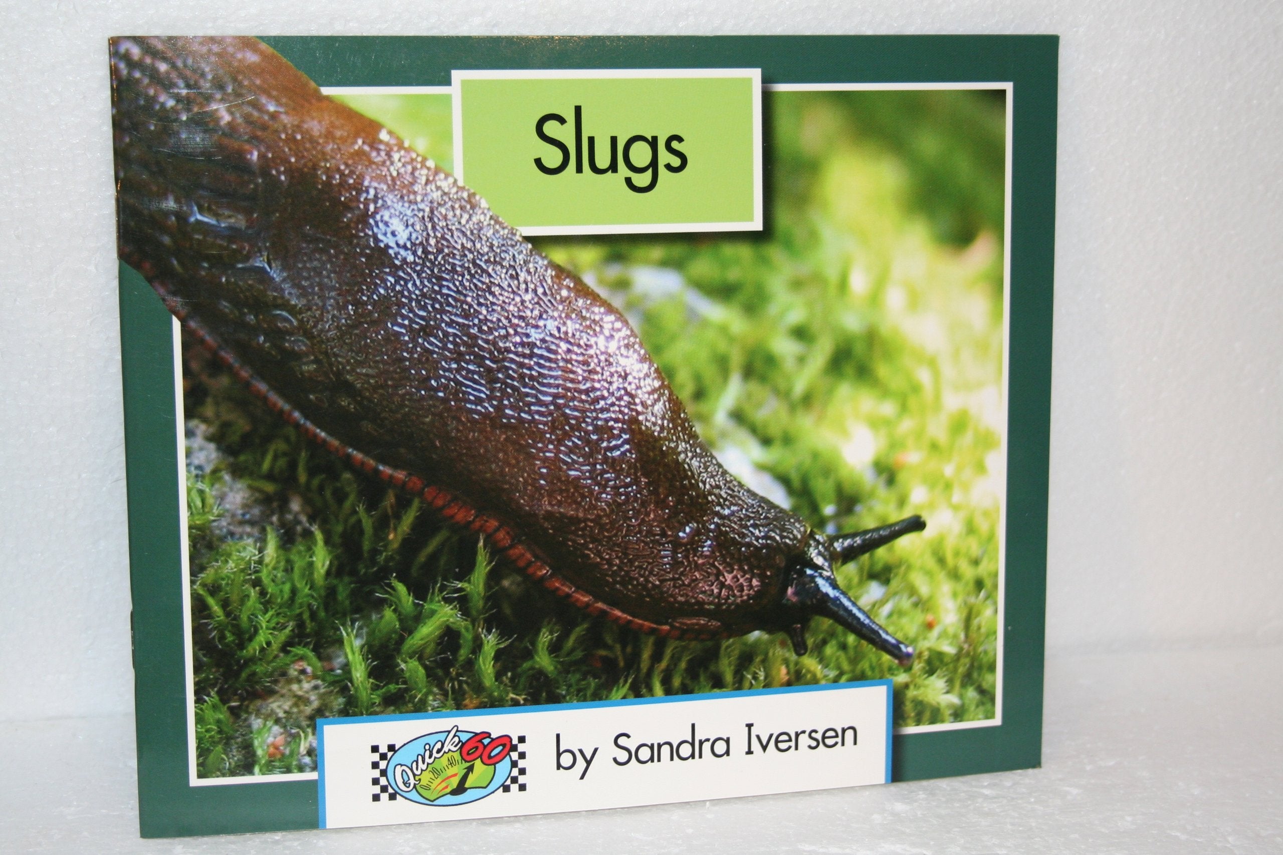 Slugs (Quick60 Quick Kit D-f) Novels & Short Stories for children