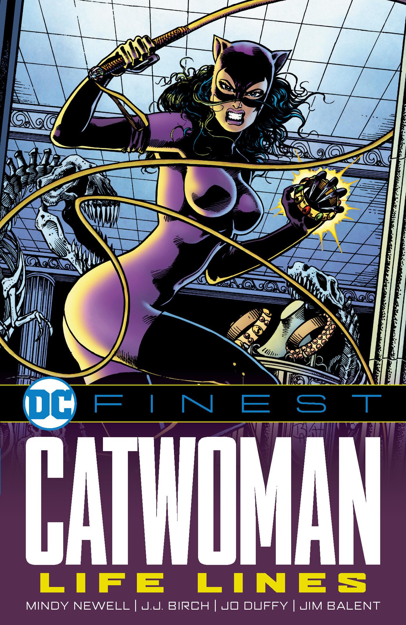 DC Finest: Catwoman: Life Lines Manga