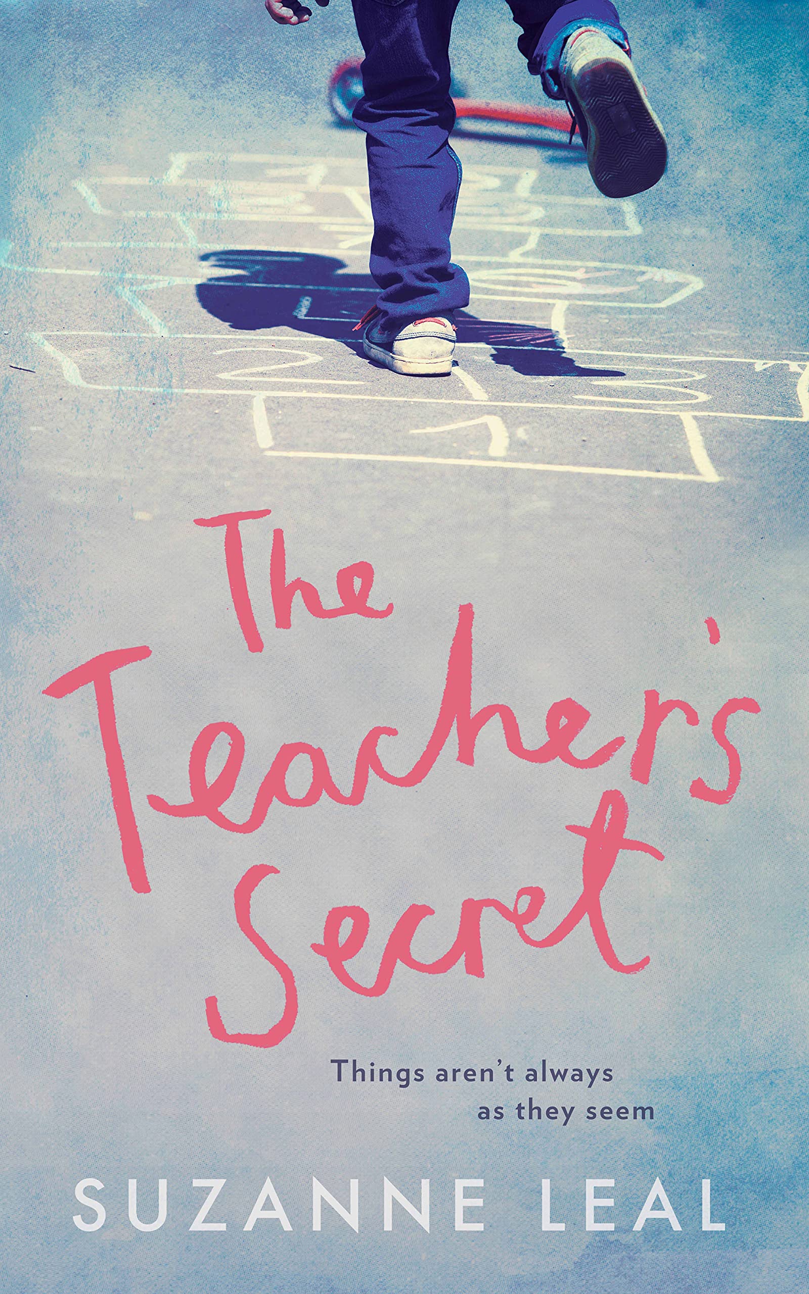 The Teacher's Secret: All is not what it seems in this close-knit community... Contemporary literature