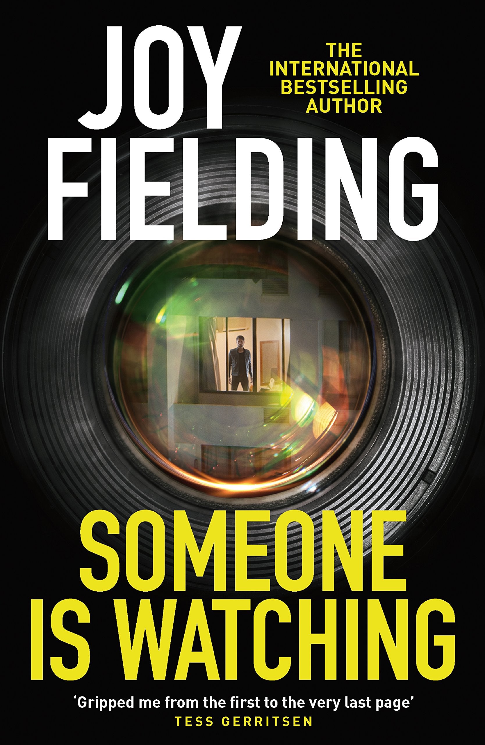 Someone is Watching: A Gripping Thriller from the Queen of Psychological Suspense Contemporary literature