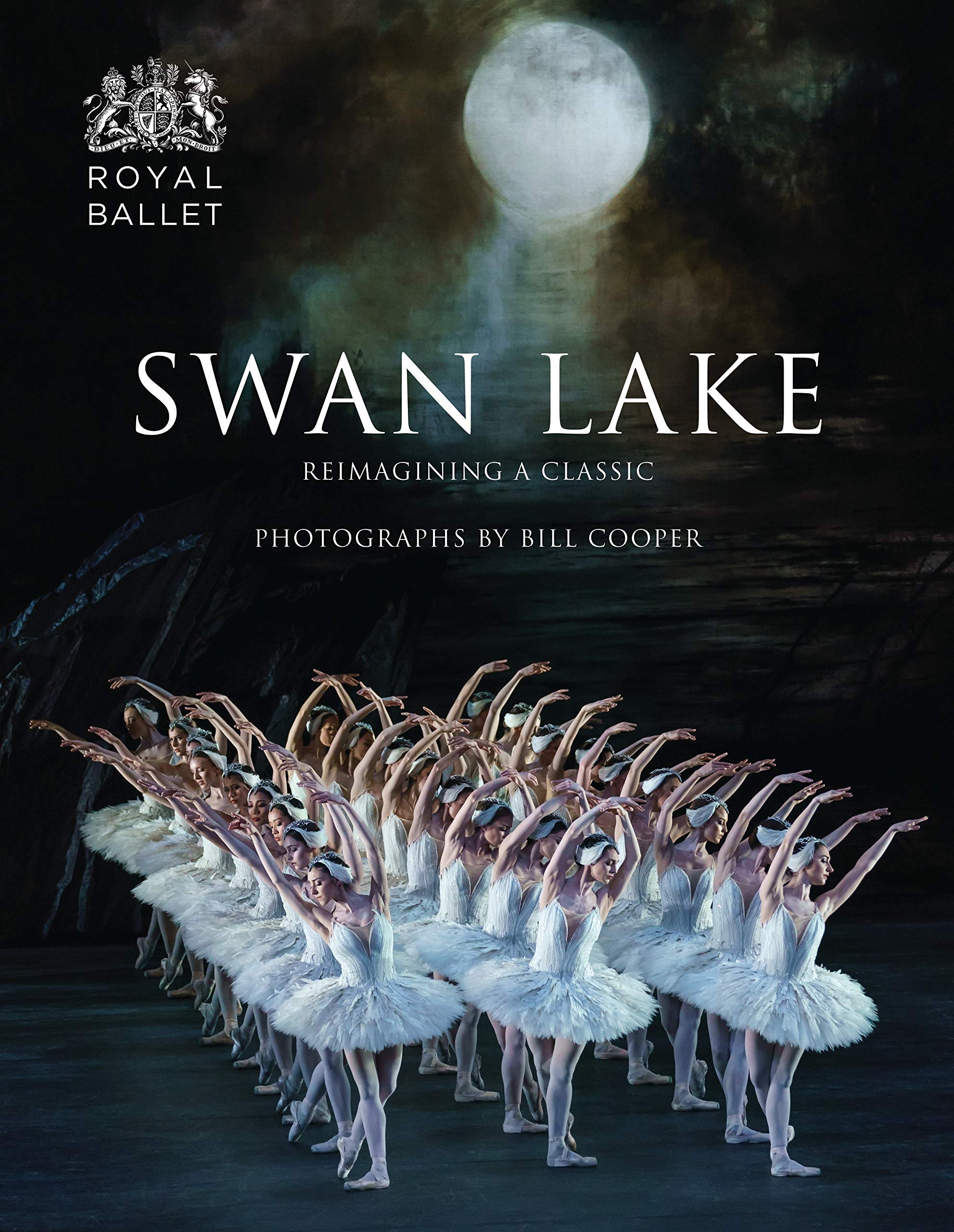 Swan Lake: Reimagining A Classic (Oberon Books) Drama
