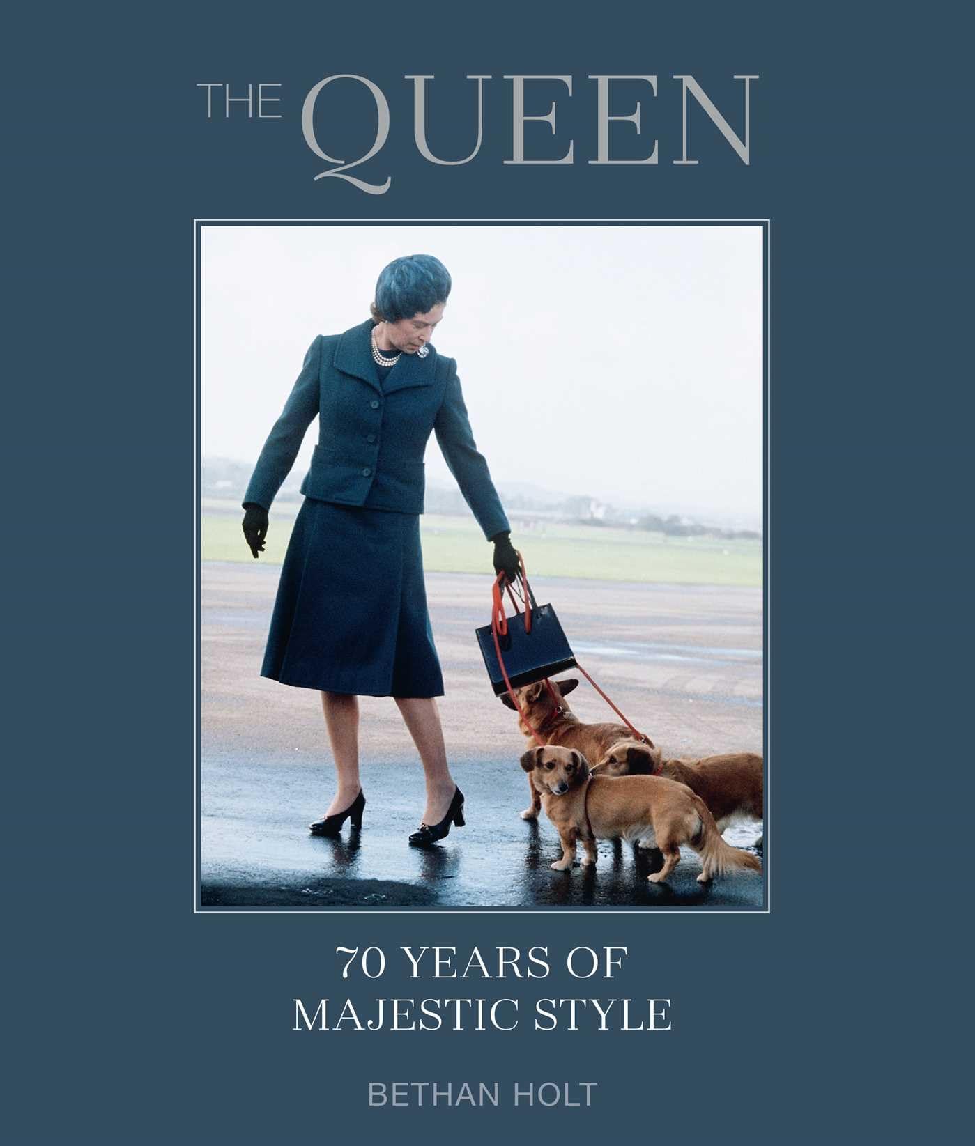 The Queen: 70 Years of Majestic Style Art & Literature