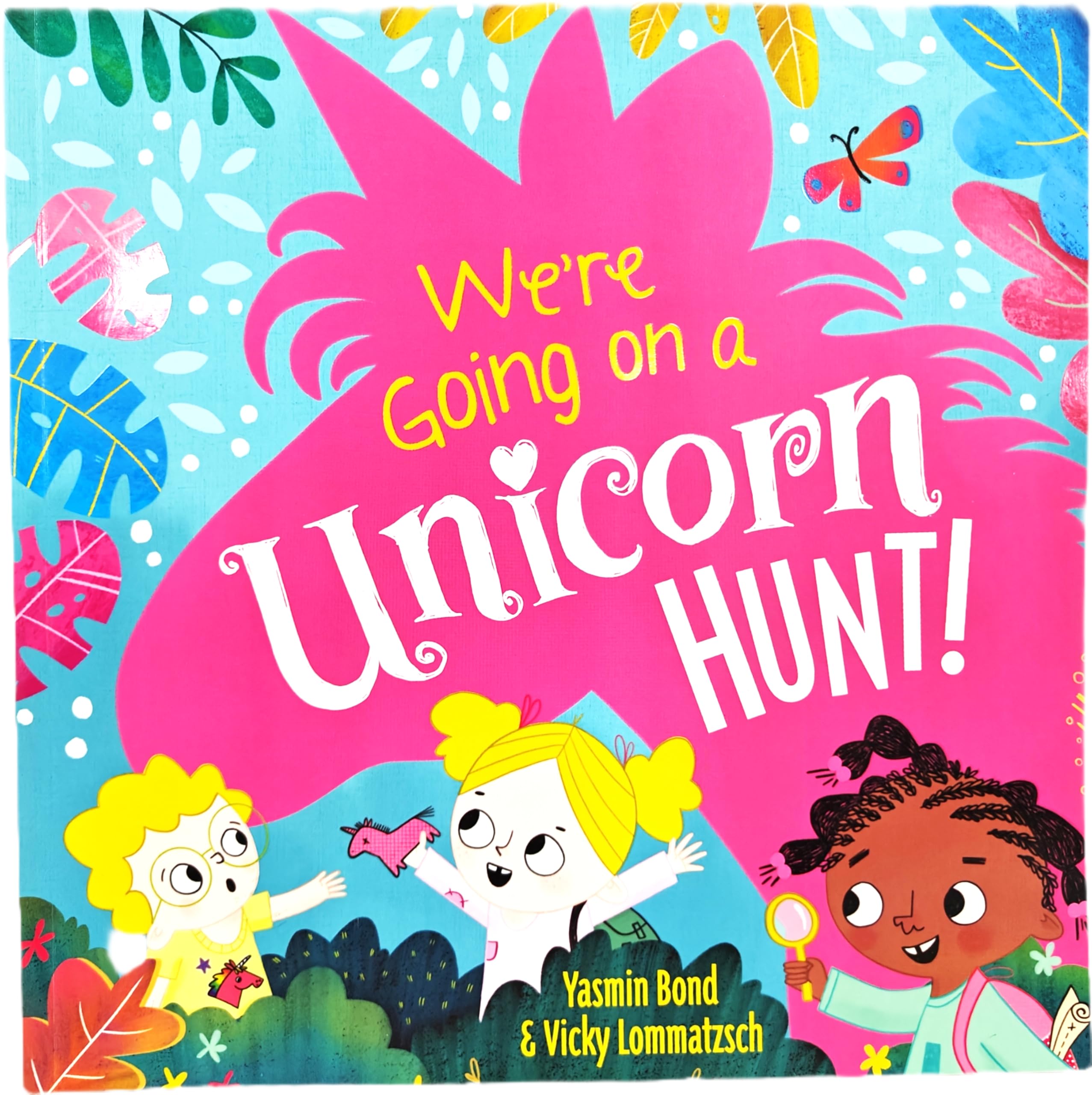 We're Going on a Unicorn Hunt! (Picture Storybooks) Non-fiction