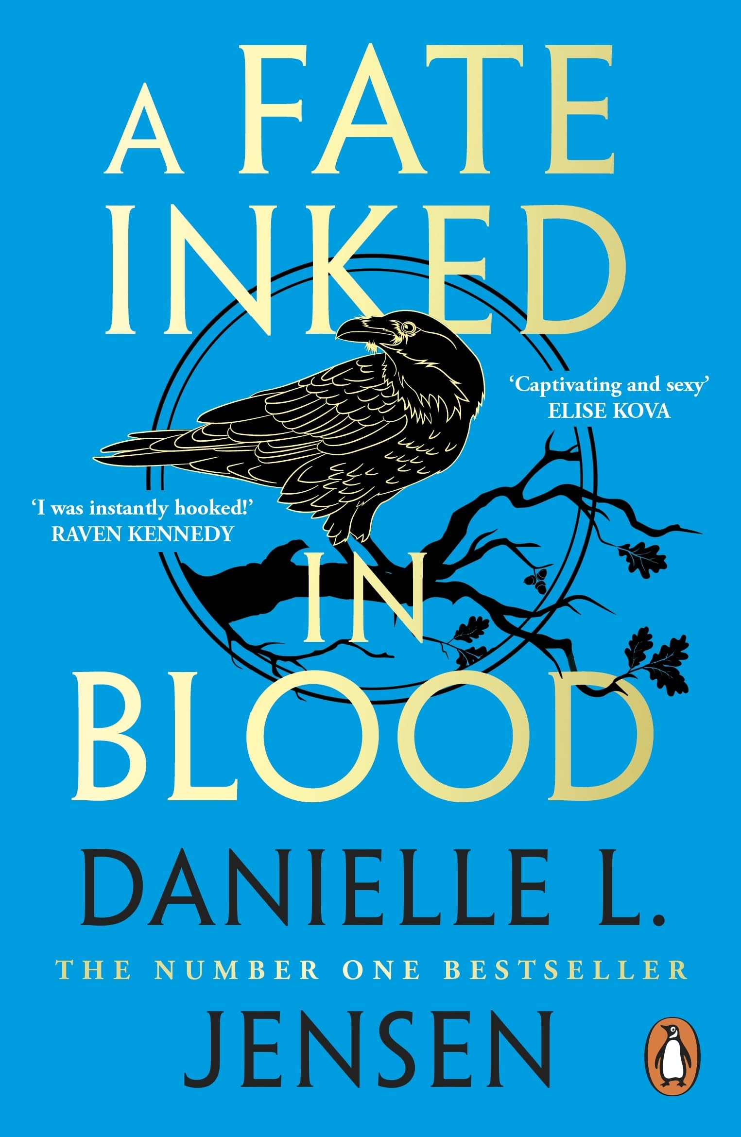 A Fate Inked in Blood: The No. 1 Sunday Times bestselling fantasy romance sensation (Saga of the unfated, 1) Action & Adventure