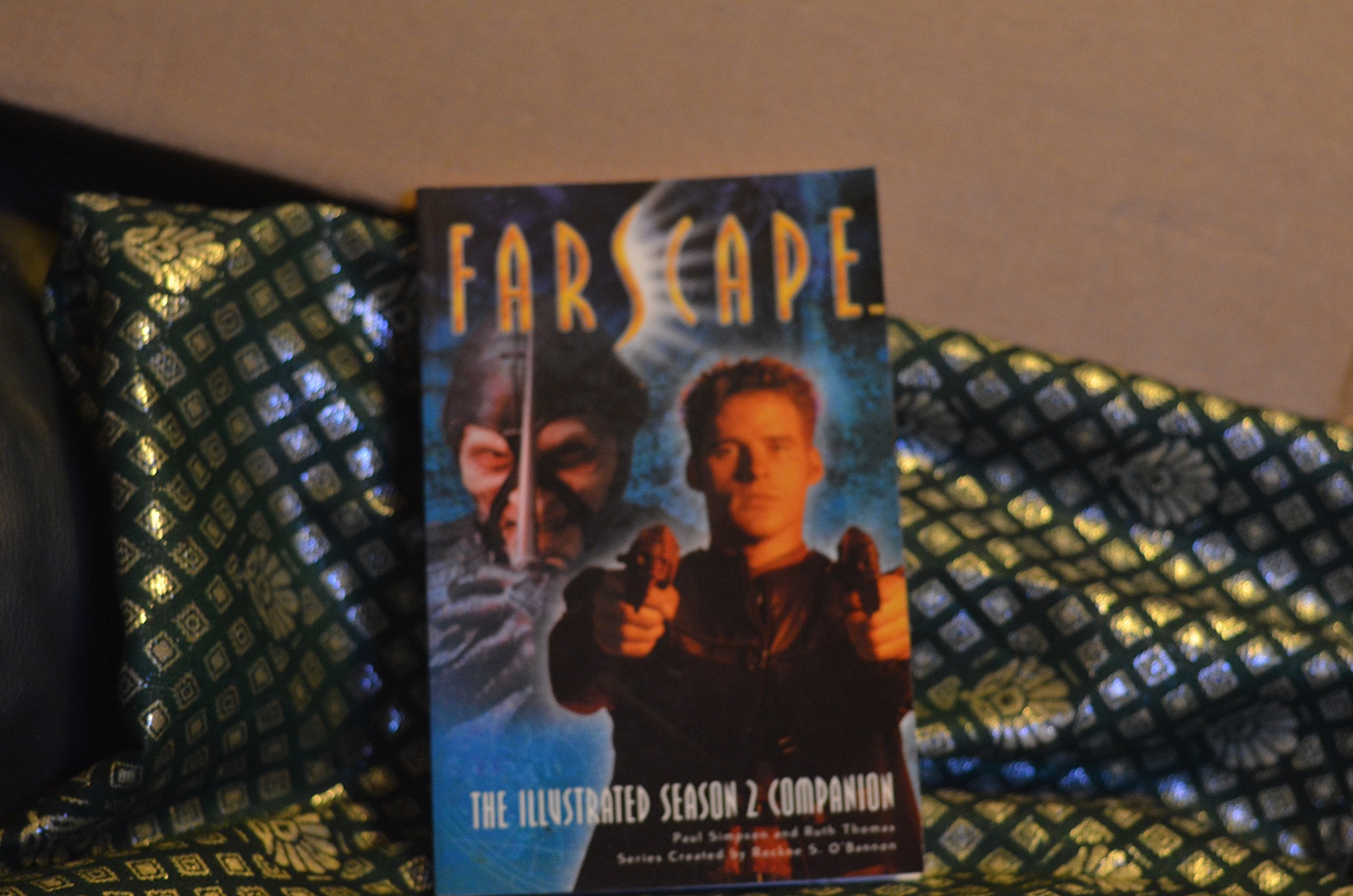 Farscape: The Illustrated Season 2 Companion Film, Art & Culture