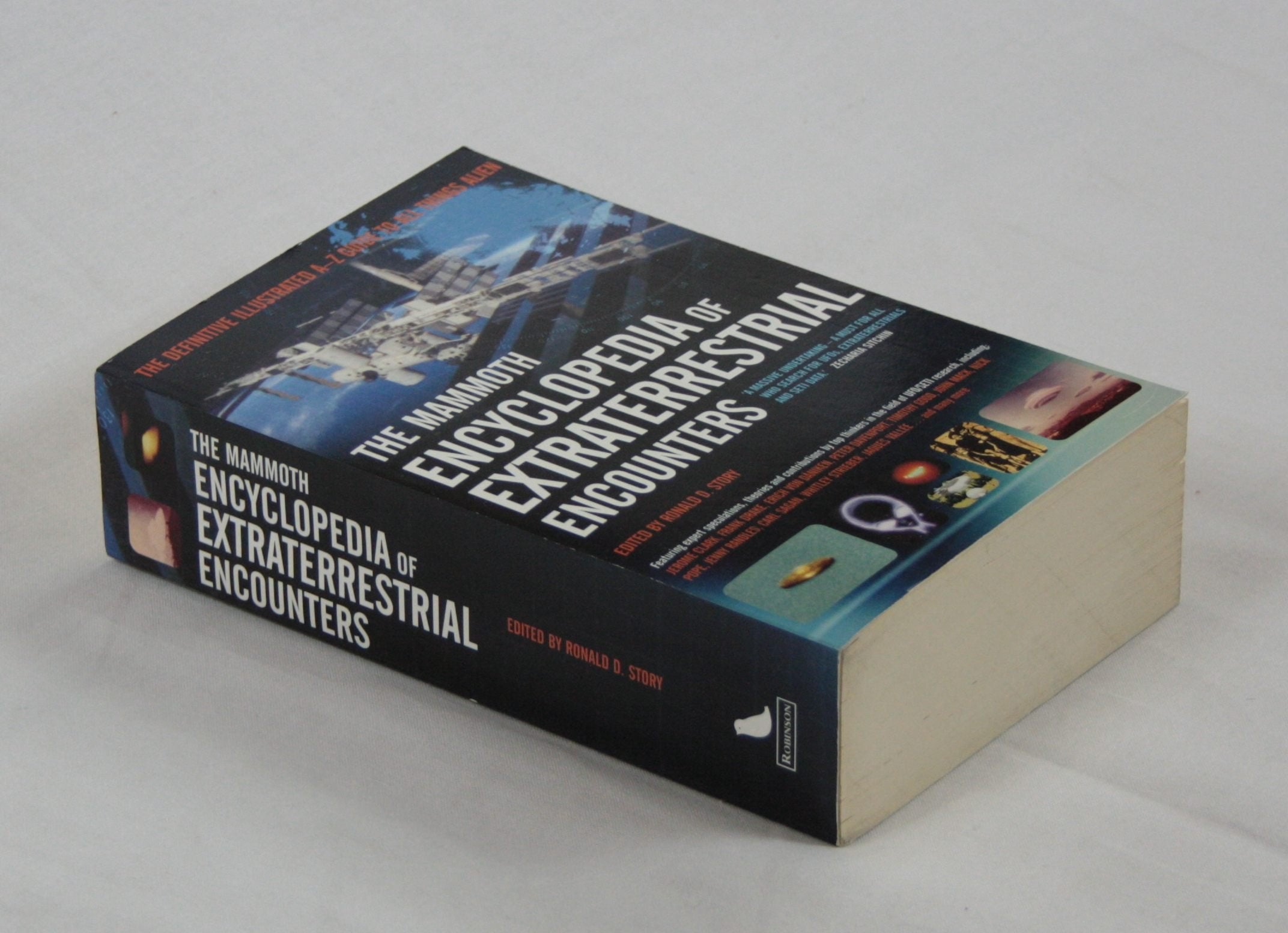 The Mammoth Encyclopedia of Extraterrestrial Encounters (Mammoth Books) Religion & Esotericism
