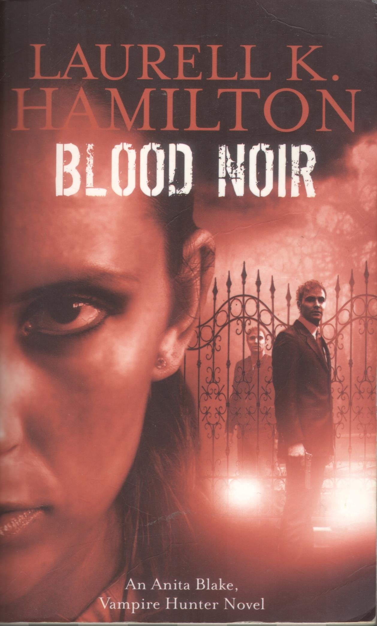 Blood Noir: An Anita Blake, Vampire Hunter Novel Crime & Thrillers