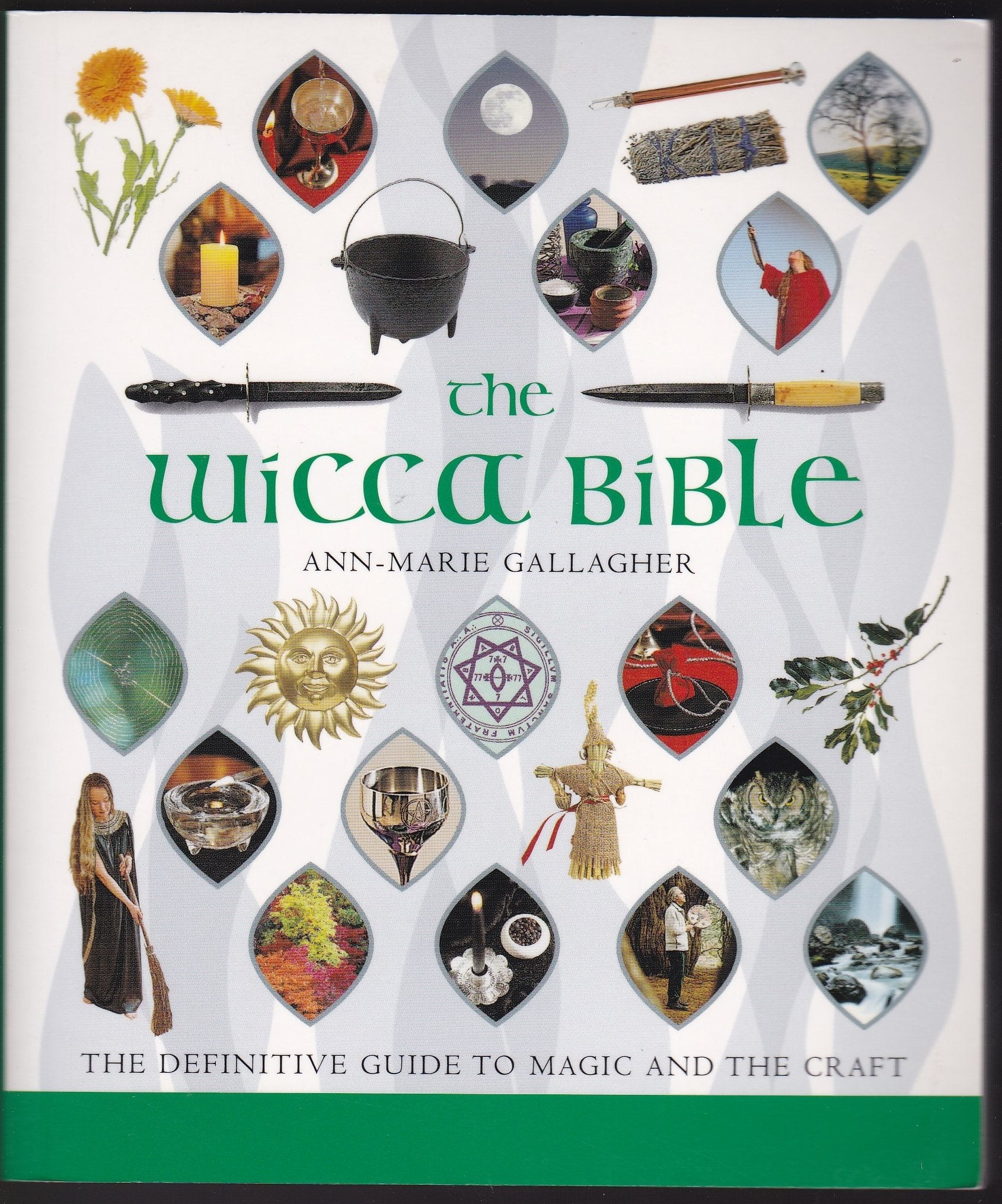 The Wicca Bible: Godsfield Bibles (Godsfield Bible Series) Religion & Esotericism