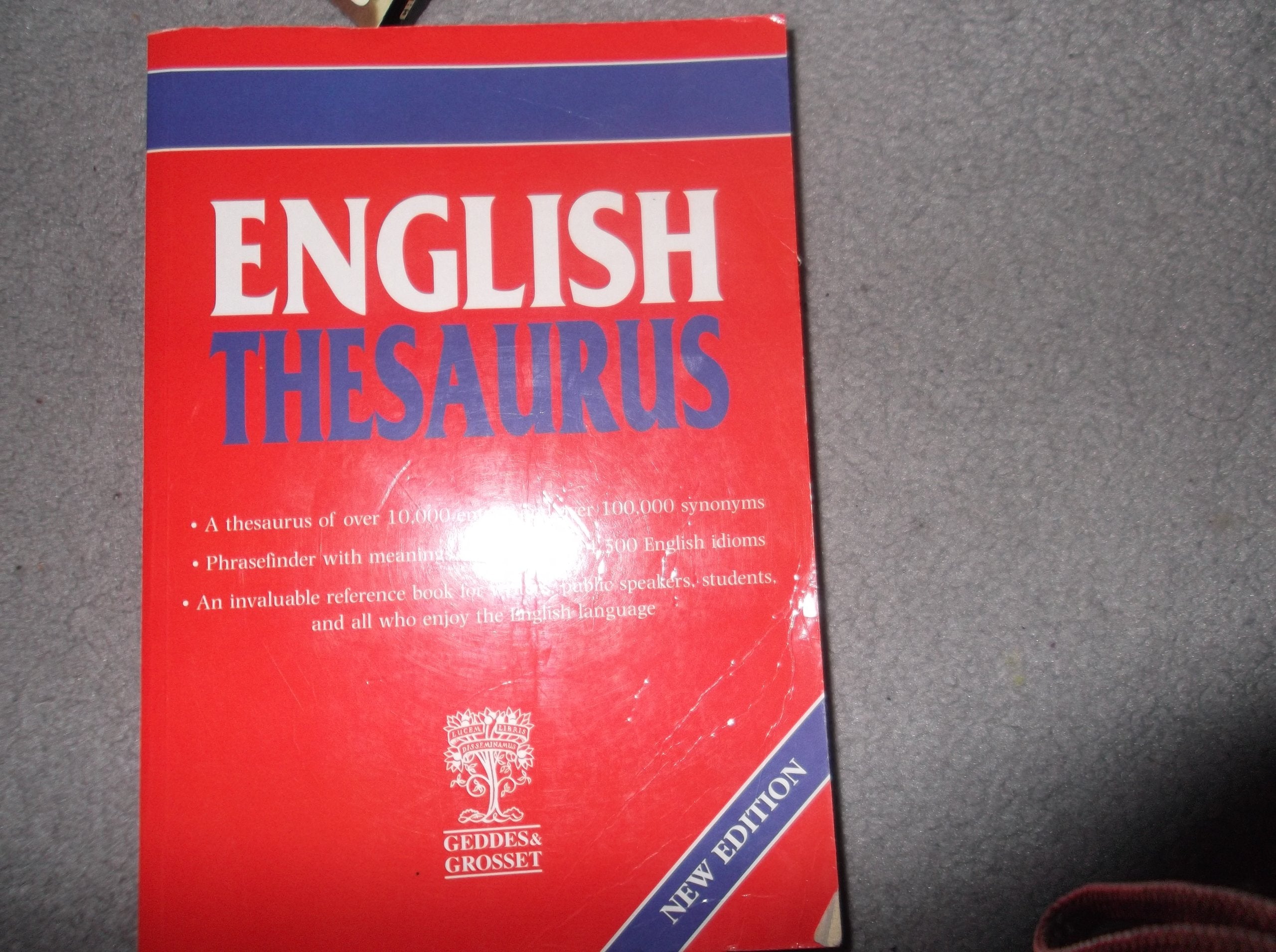 English Thesaurus New Edition Books