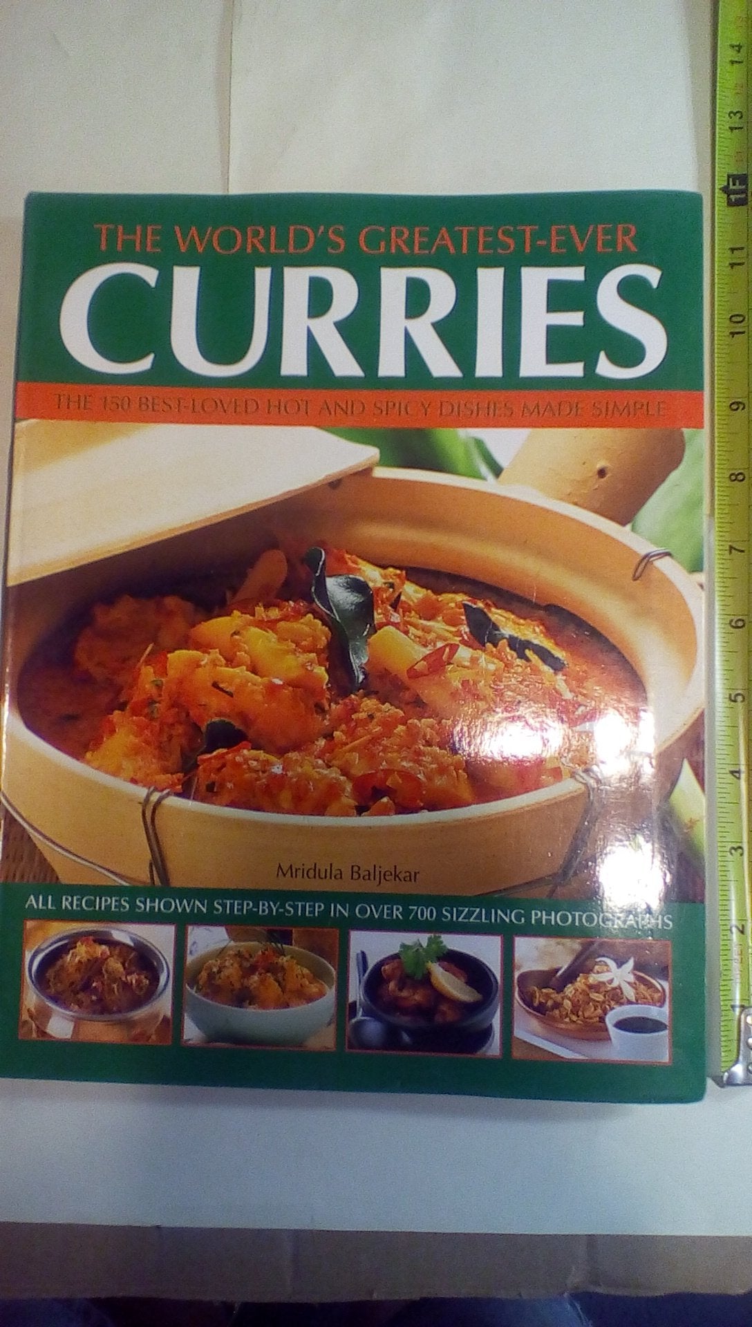 BEST-EVER CURRY COOKBOOK: OVER 150 GREAT CURRIES FROM INDIA AND ASIA Books