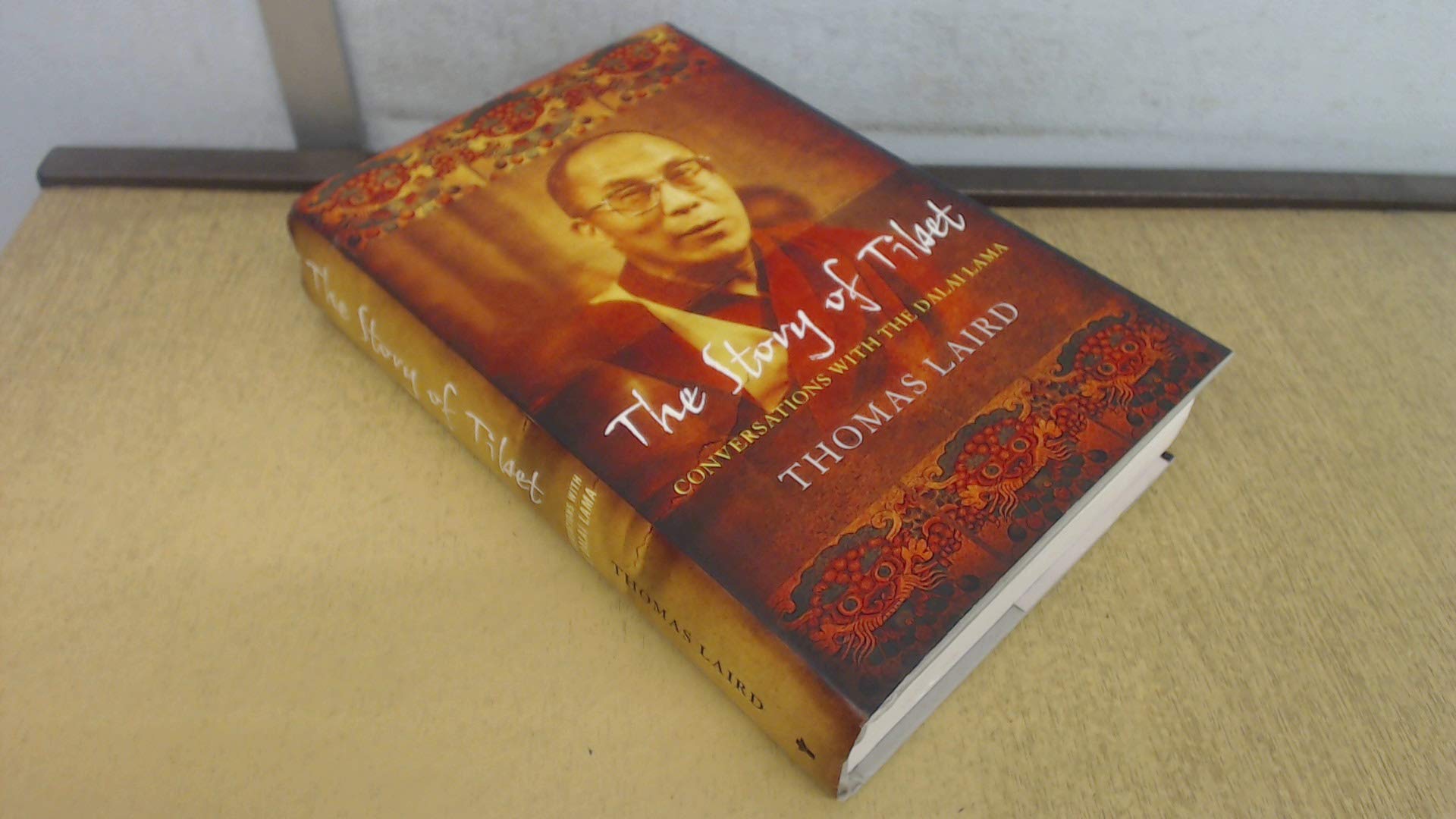 The Story of Tibet: Conversations with the Dalai Lama Politics & History