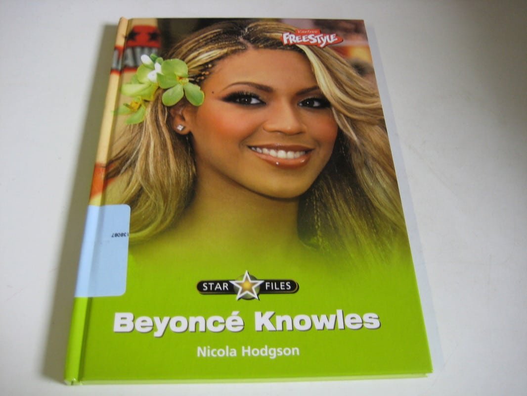 Beyonce Knowles (Raintree Freestyle: Star Files S.) Books