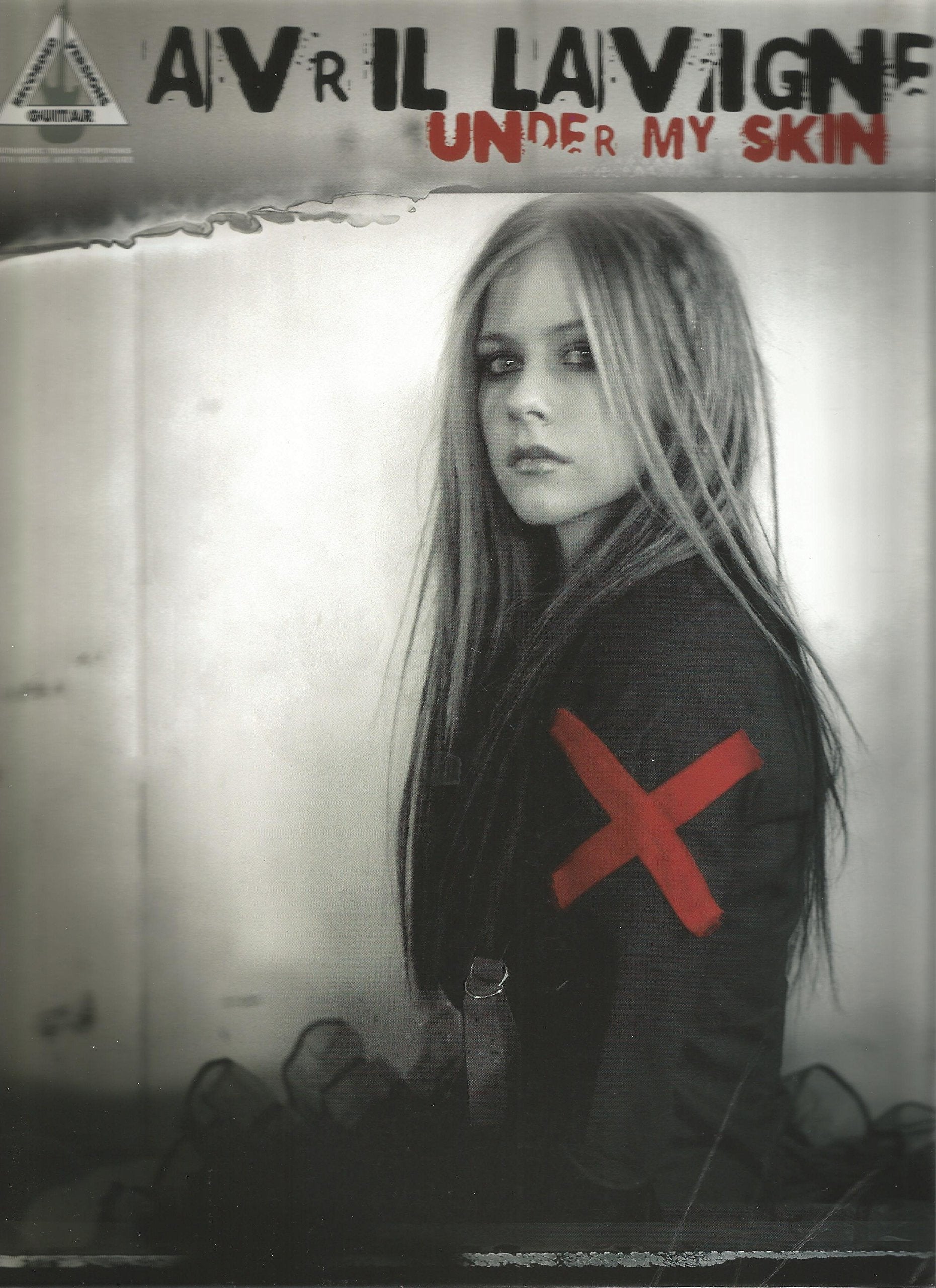 Avril Lavigne - Under My Skin Books