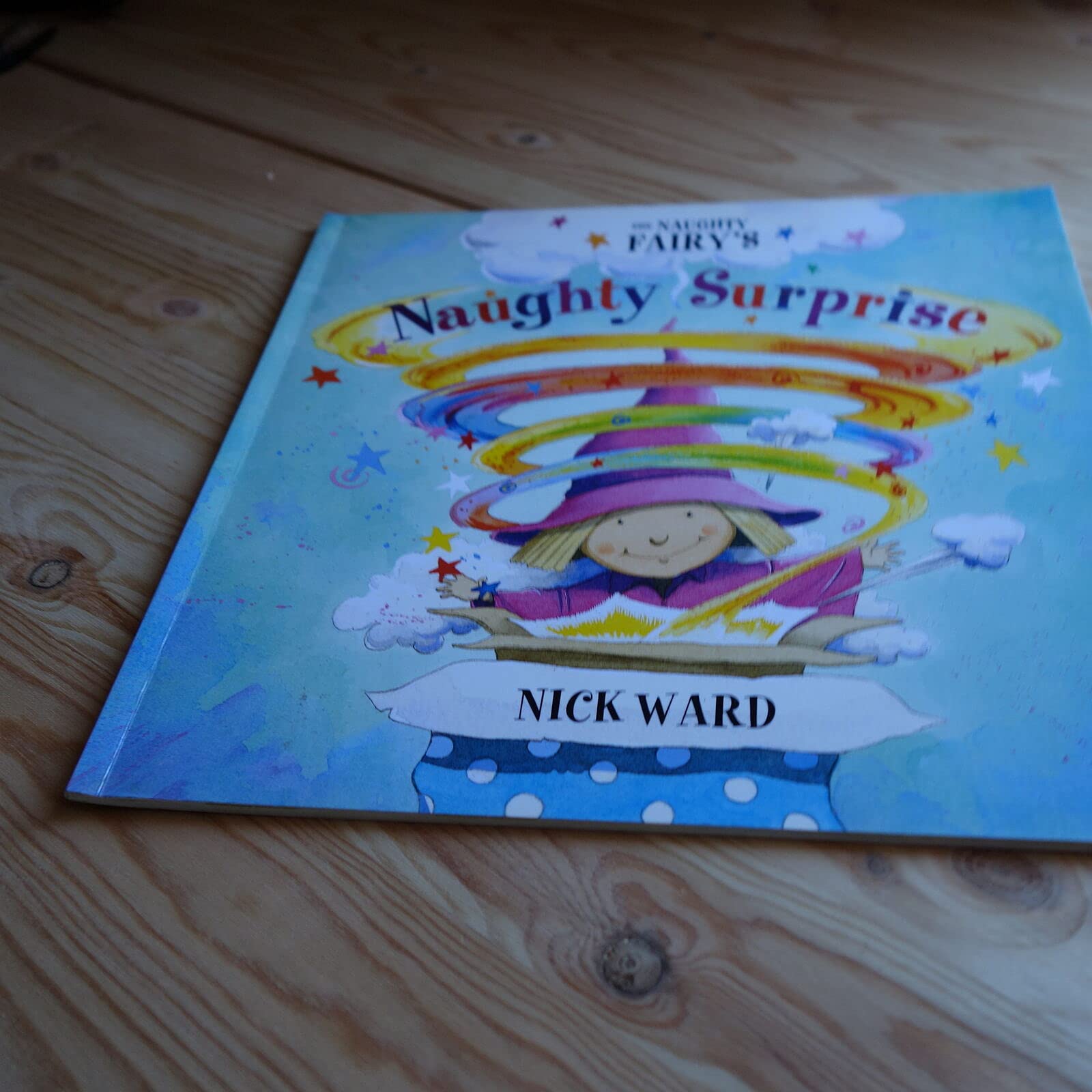 The Naughty Fairy's Naughty Surprise! Fairy Tales & Legends