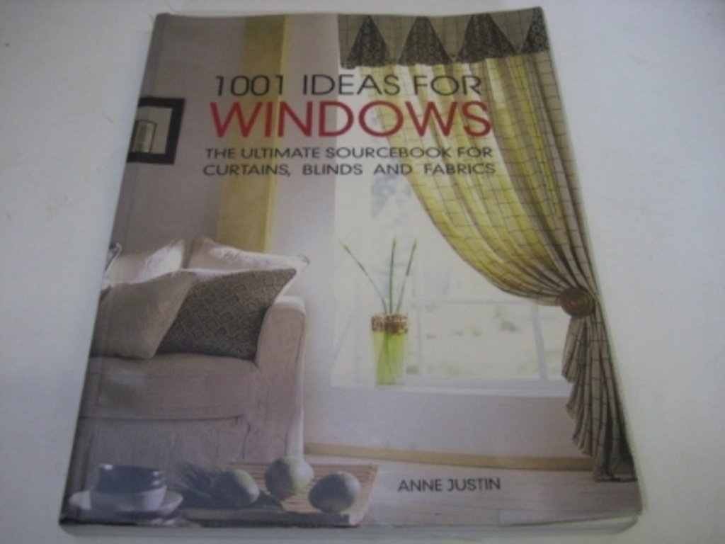 1001 Ideas for Windows: The Ultimate Sourcebook for Curtains, Blinds, Fabrics and Hardware Film, Art & Culture