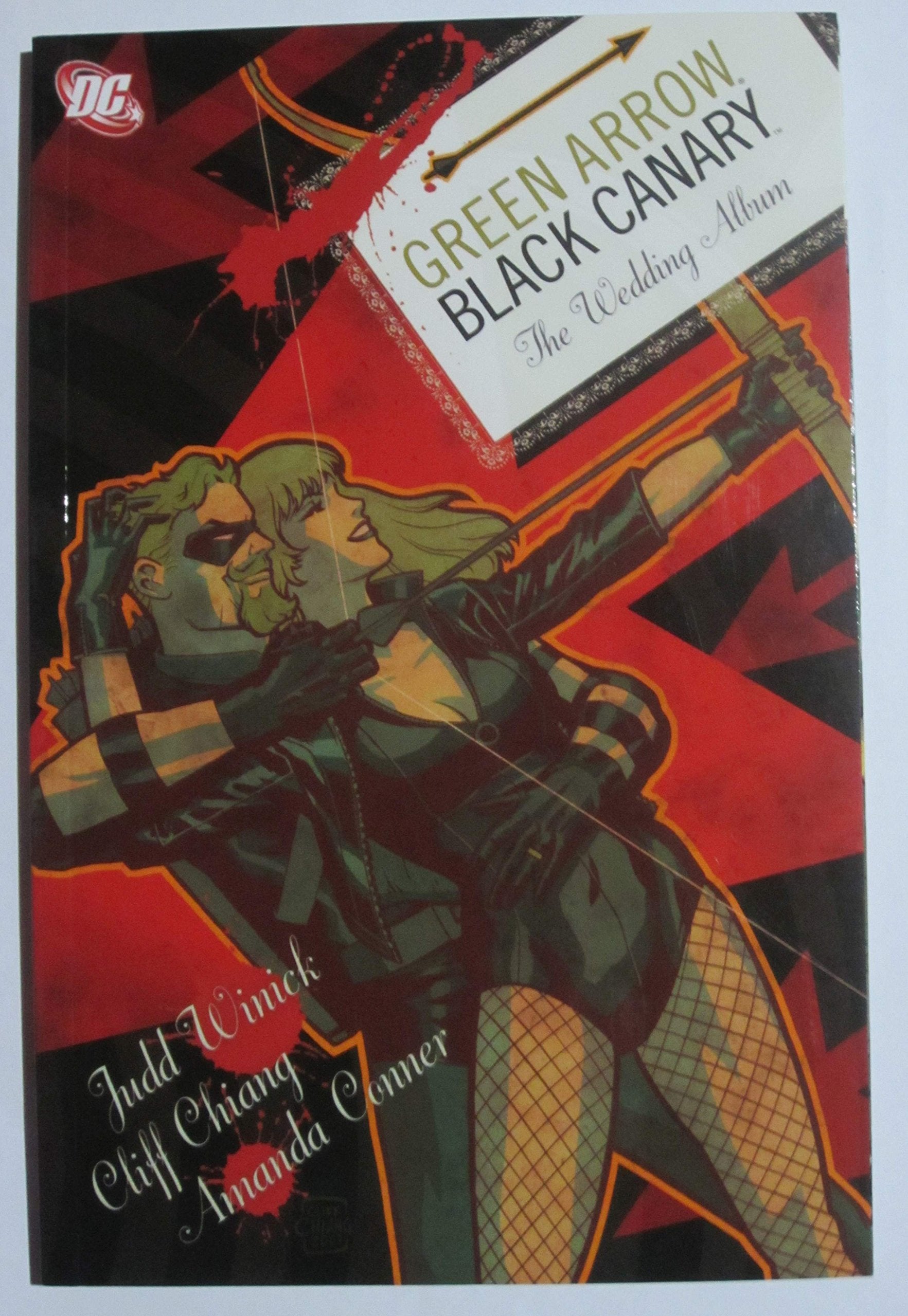 Wedding Album (v. 1) (Green Arrow/Black Canary) Humour & Satire