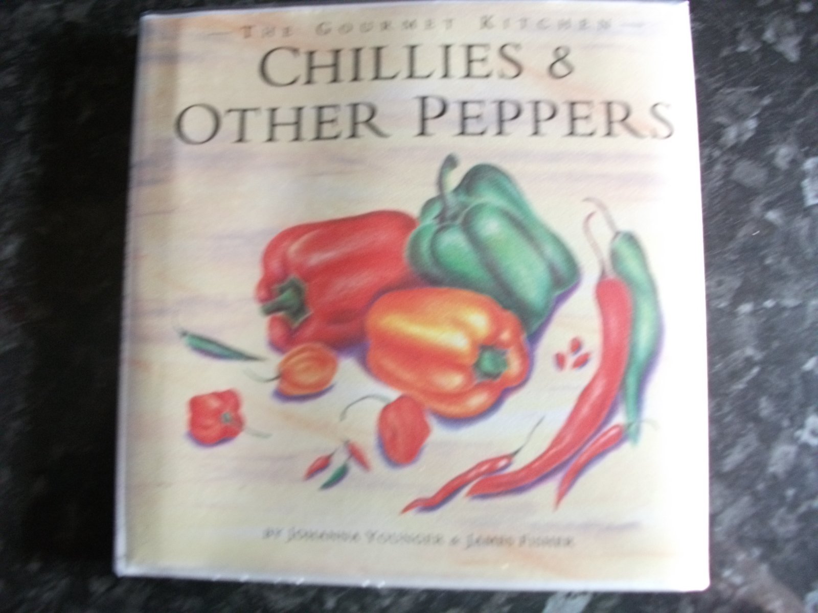Chillies and Other Peppers (Gourmet Kitchen S.) Leisure, Home & Garden
