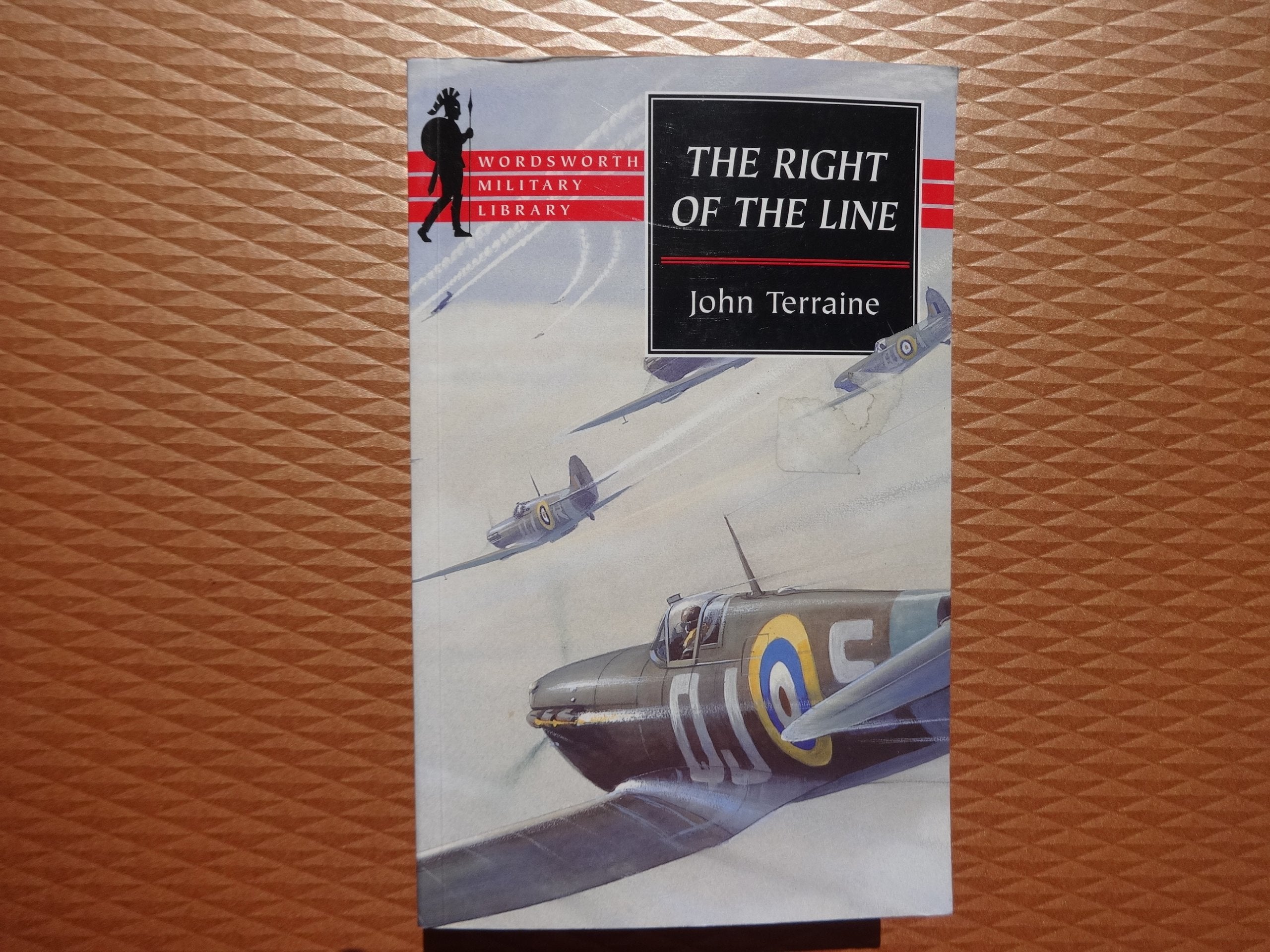 The Right of the Line: The Royal Air Force in the European War 1939-1945 (Wordsworth Military Library) Social Sciences