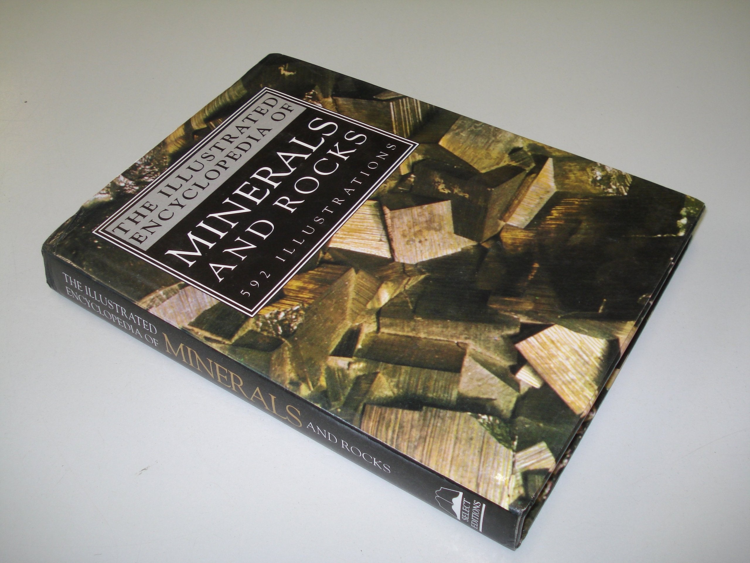 THE ILLUSTRATED ENCYCLOPEDIA OF MINERALS & ROCKS Books