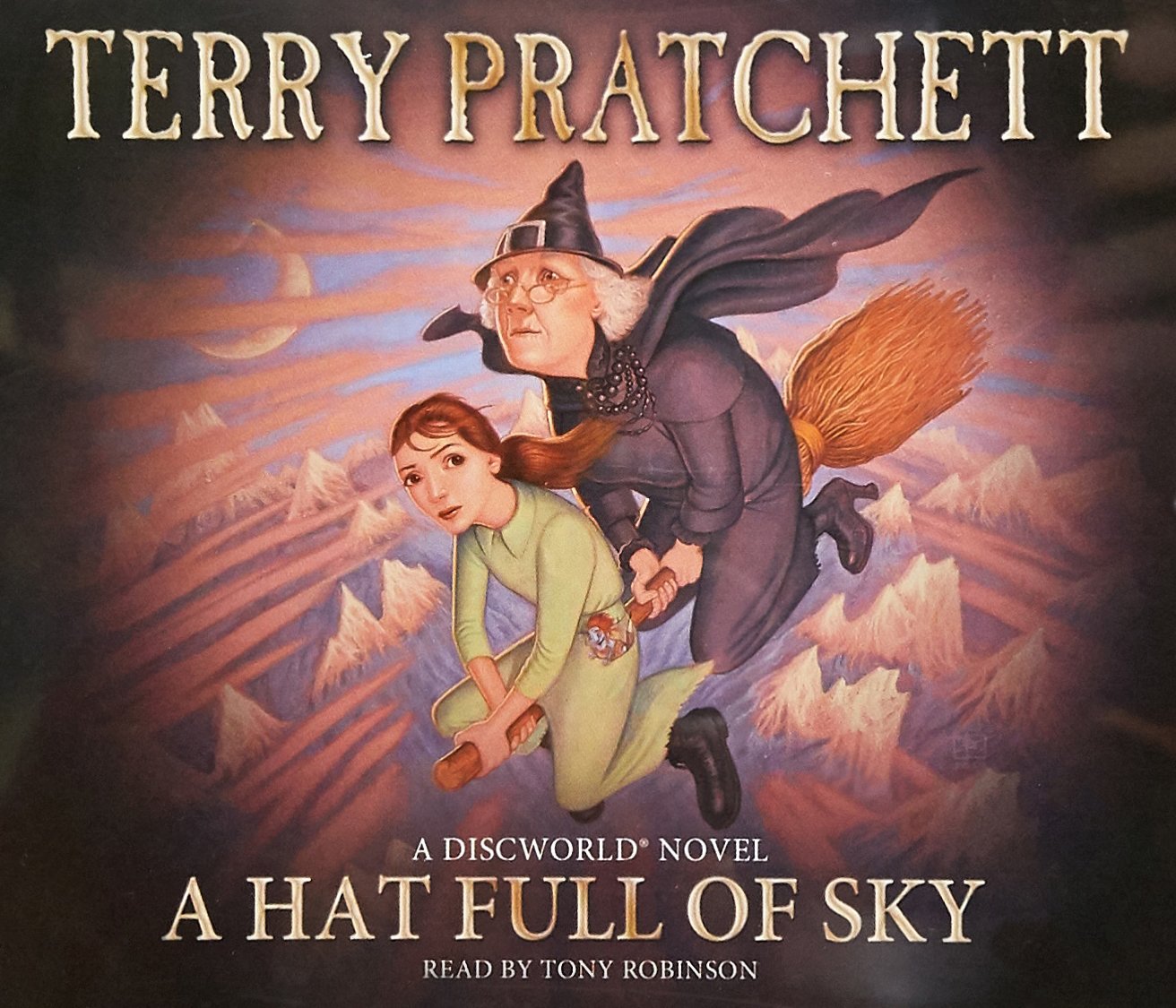 A Hat Full of Sky, 3 Audio-CDs: A story of the discworld (Discworld Novels) Fantasy & Sci-Fi