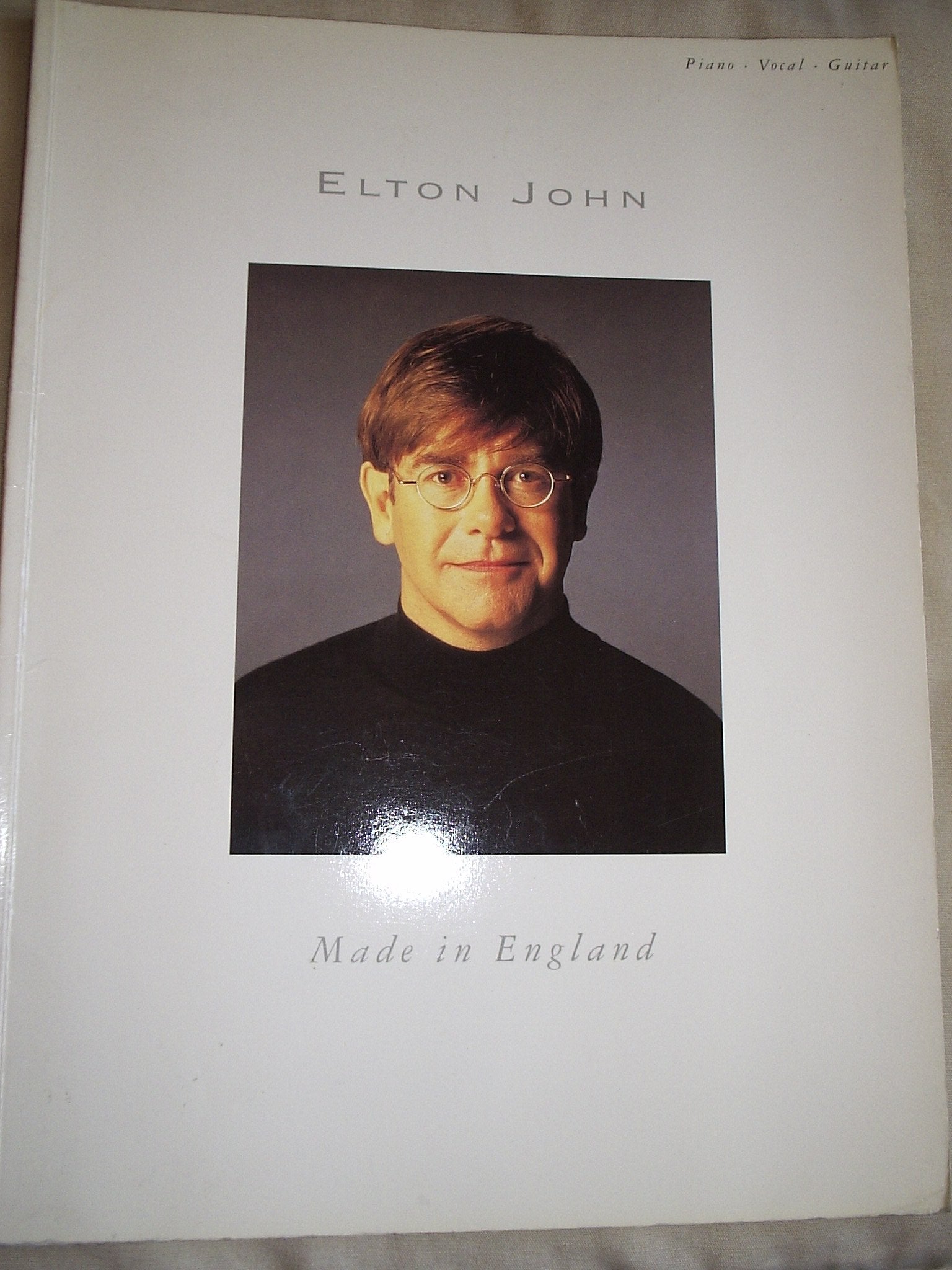 Elton John: Made in England - Piano/Vocal/Guitar Professional & Reference Books