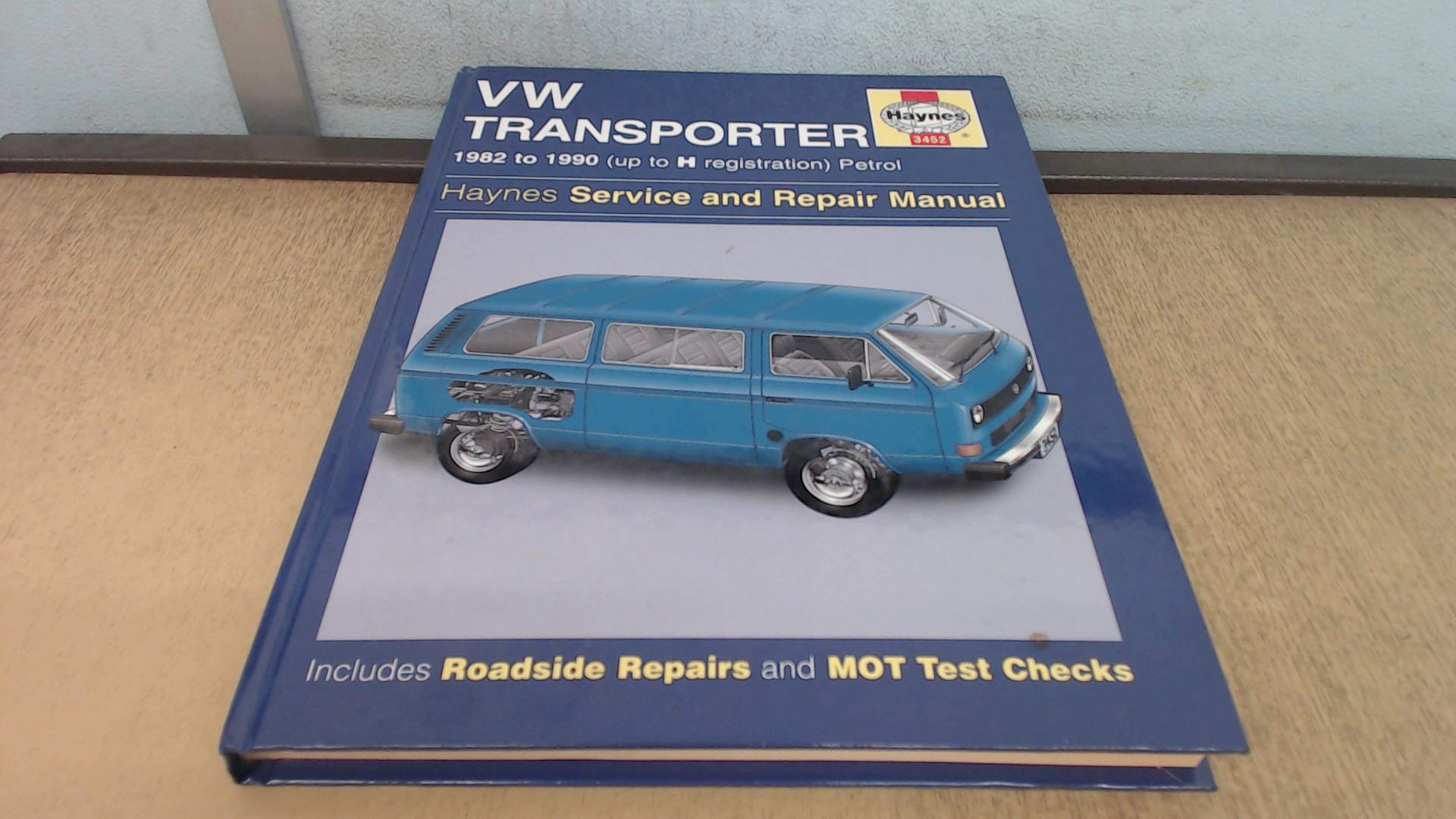 VW Transporter (82-90) Service and Repair Manual book