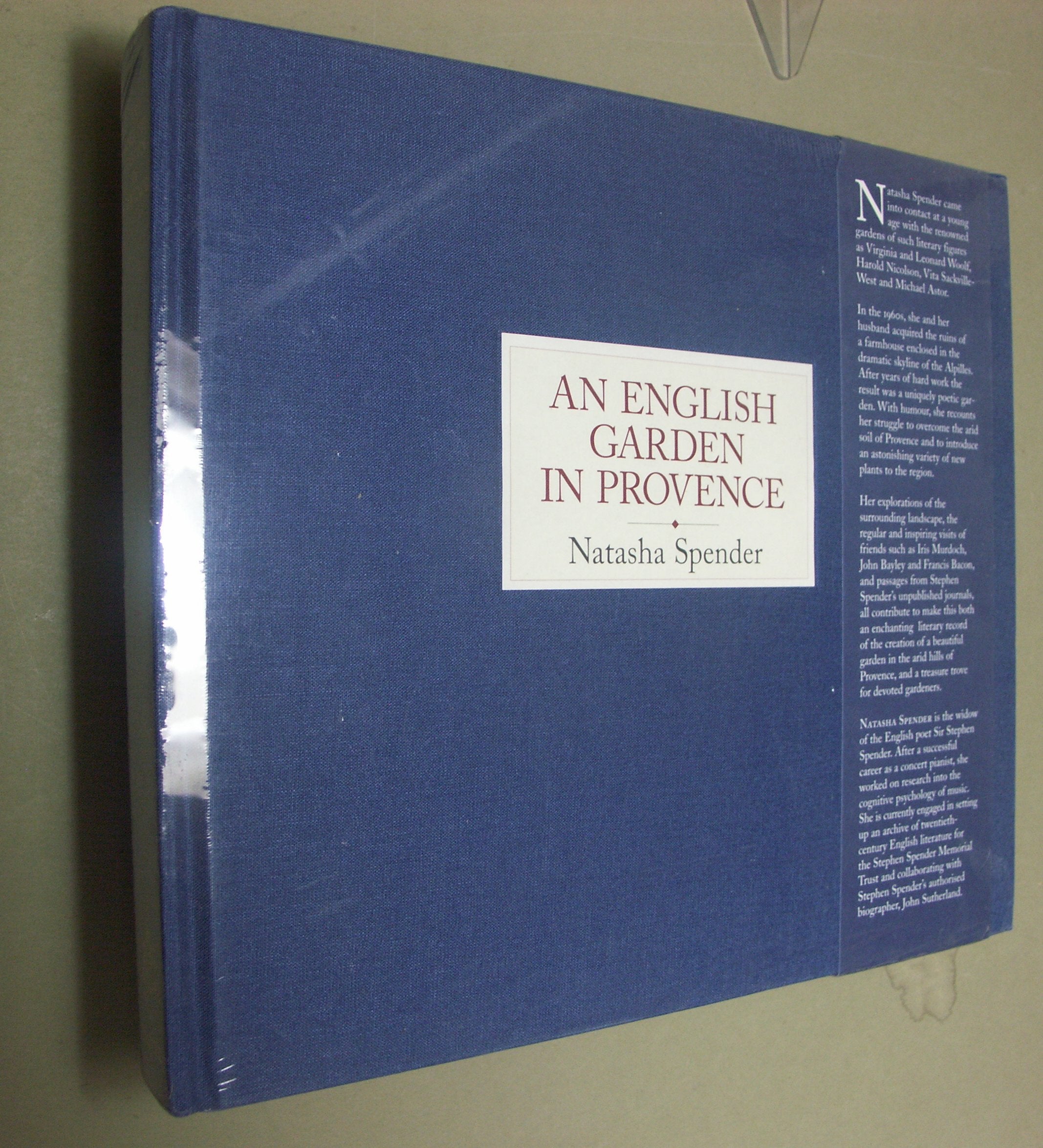 An English Garden in Provence book