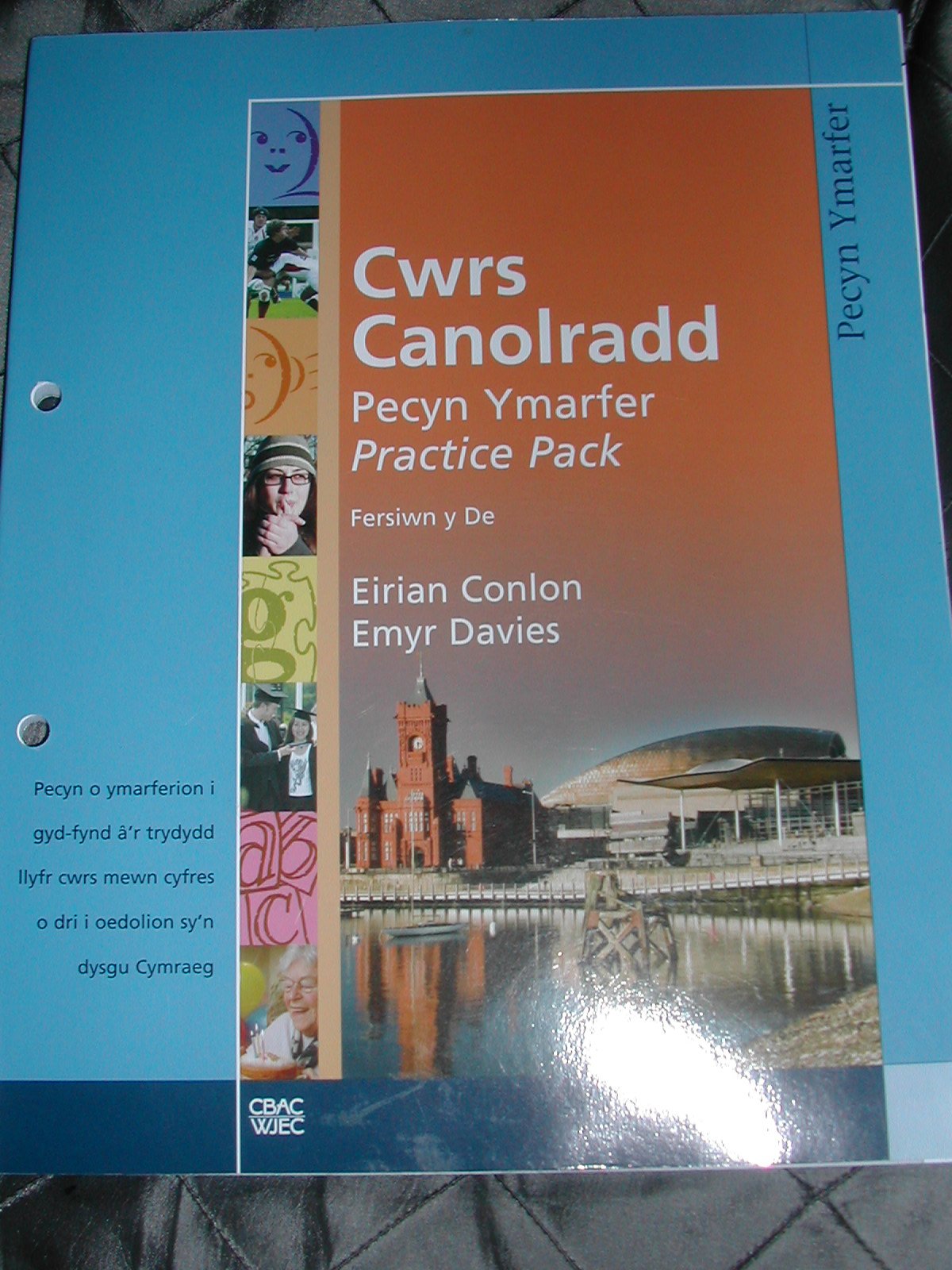Cwrs Canolradd: Pecyn Ymarfer (De / South) book