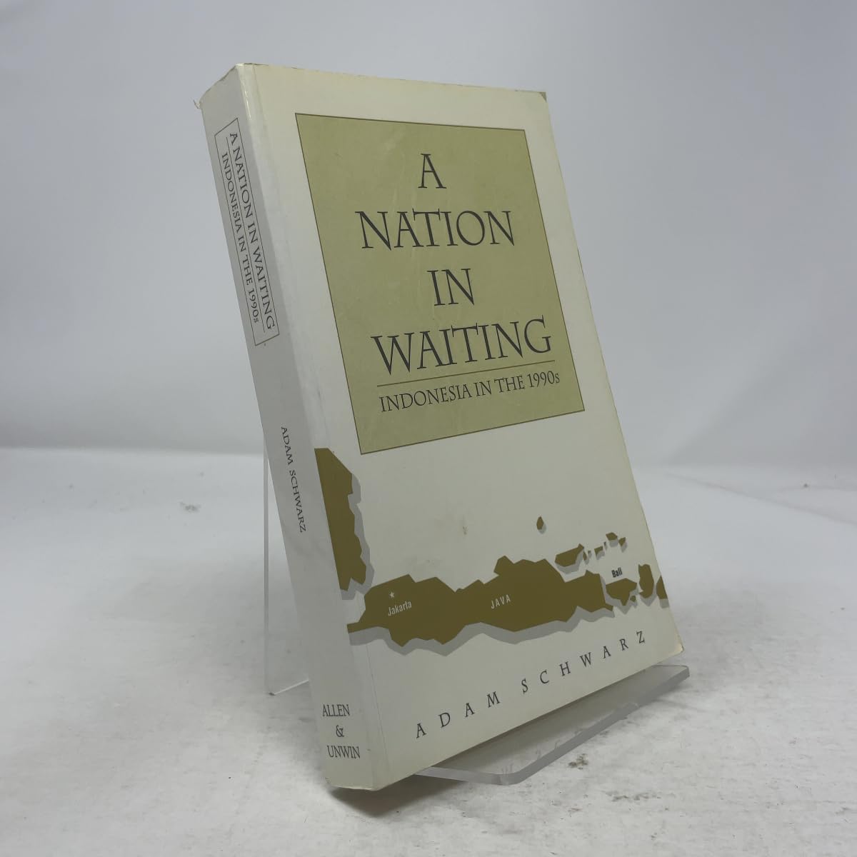 A Nation in Waiting: Indonesia in the 1990s Social Sciences