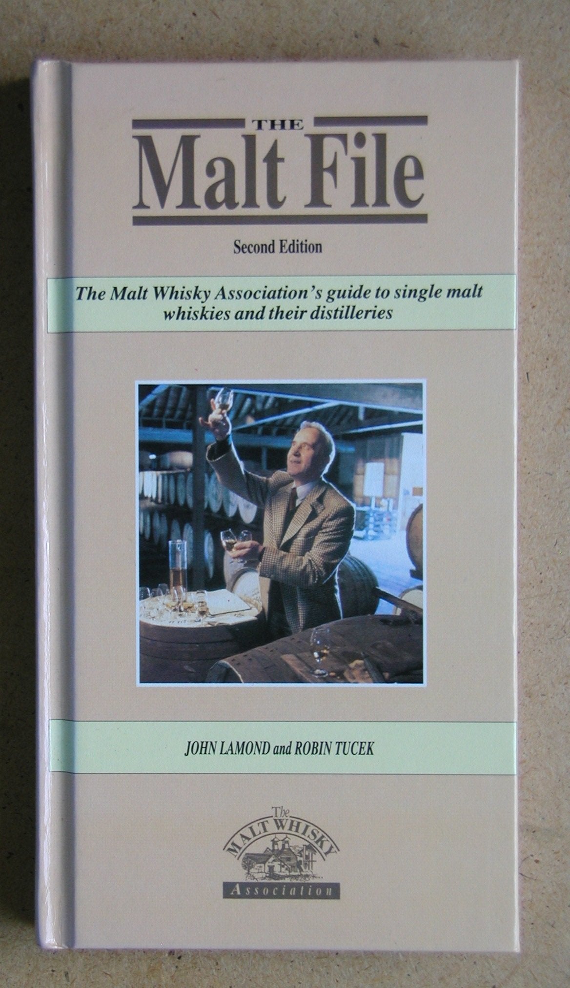 Malt File: The Independent Guide to Single Malt Whiskies and Their Distilleries Leisure, Home & Garden