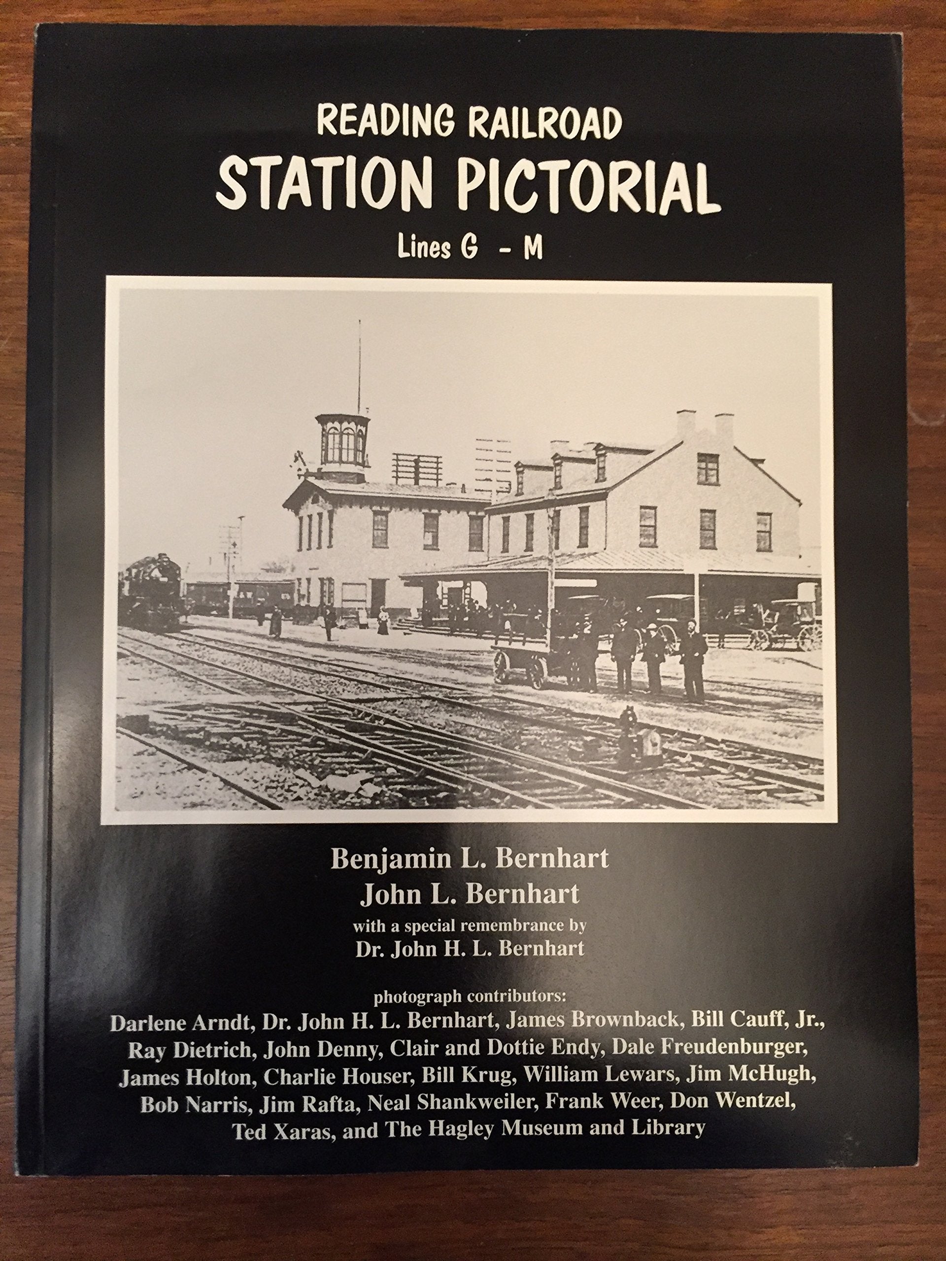 Reading Railroad Station Pictorial. Lines G - M Books