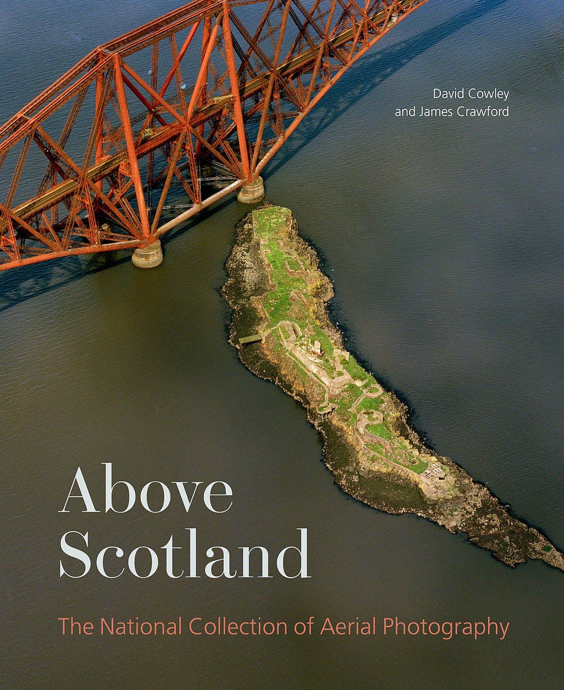 Above Scotland: The National Collection of Aerial Photography book