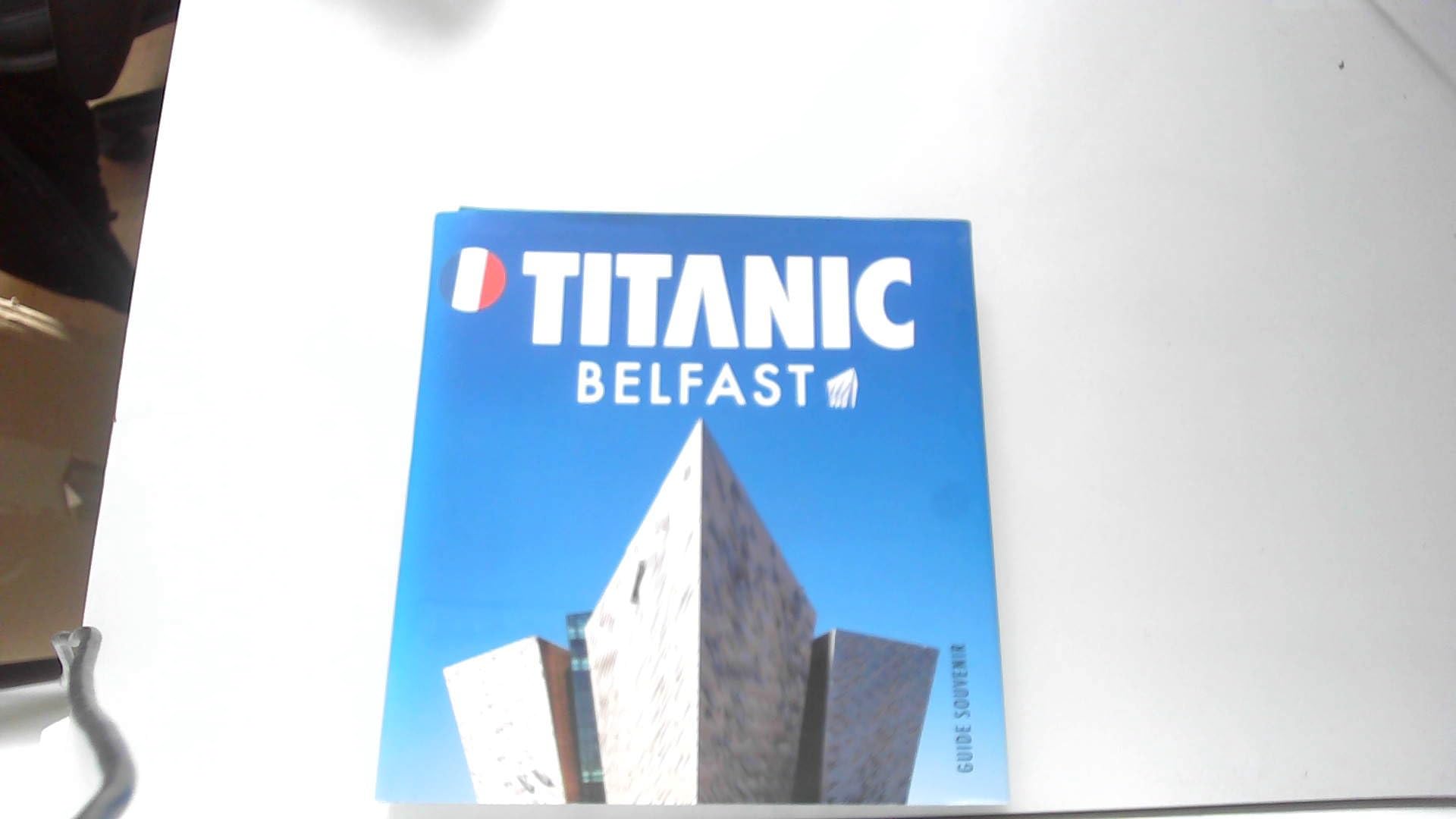 Titanic belfast guide souvenir. Books