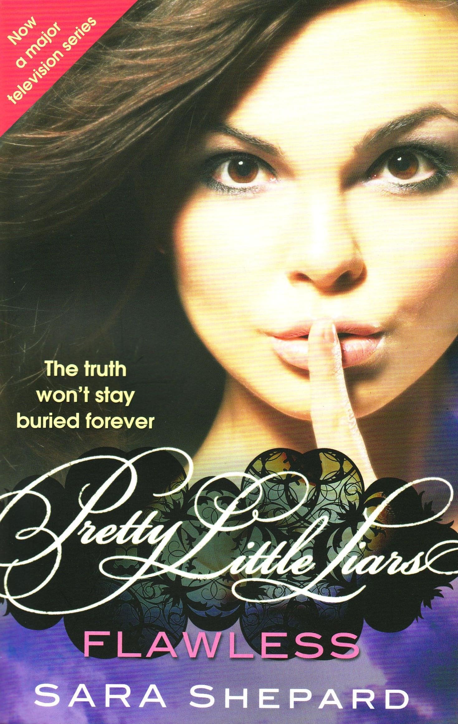 Flawless: Number 2 in series (Pretty Little Liars) Contemporary literature