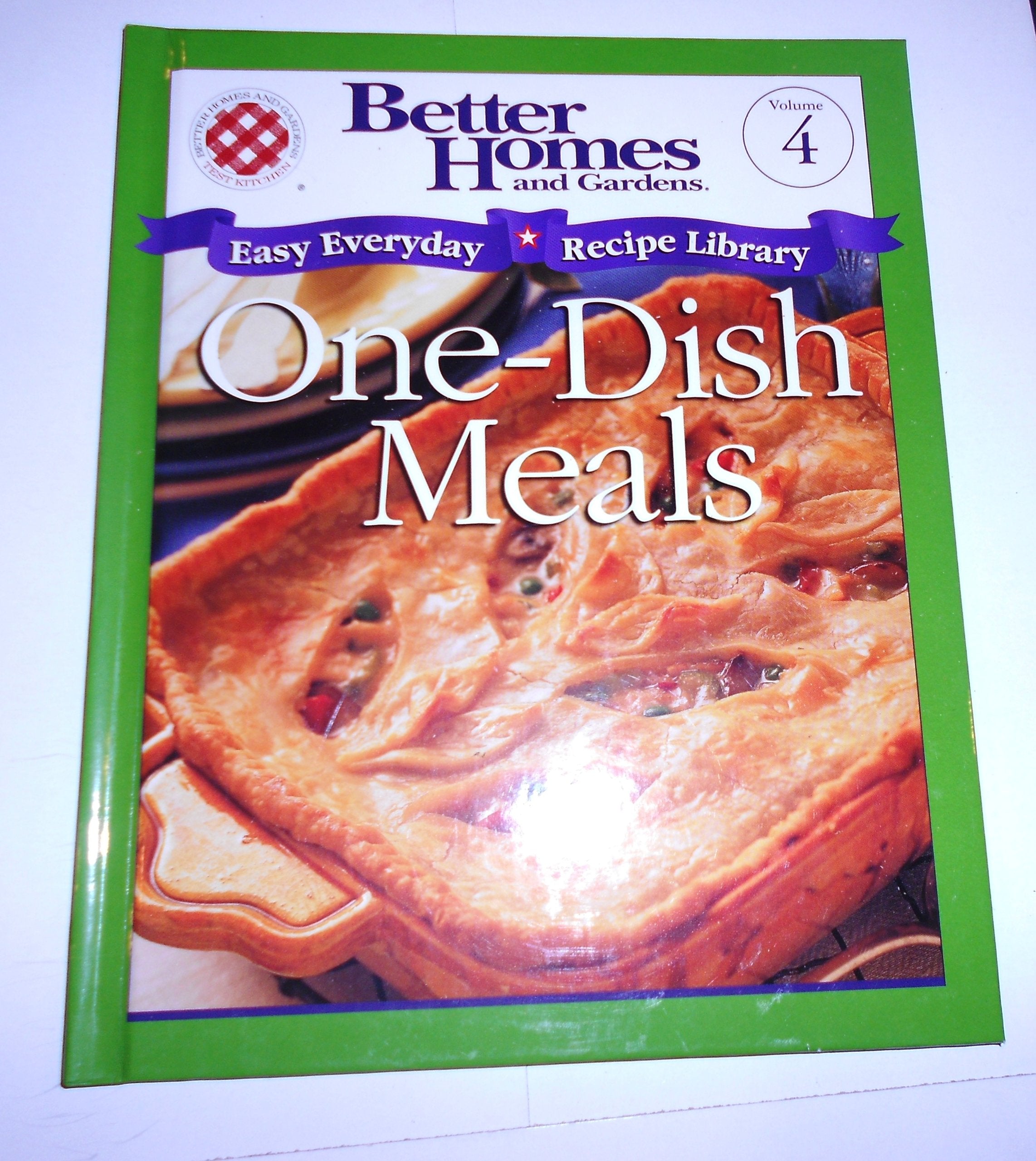Better Homes and Gardens One-Dish Meals (Easy Everyday Recipe Library, vol. 4) book