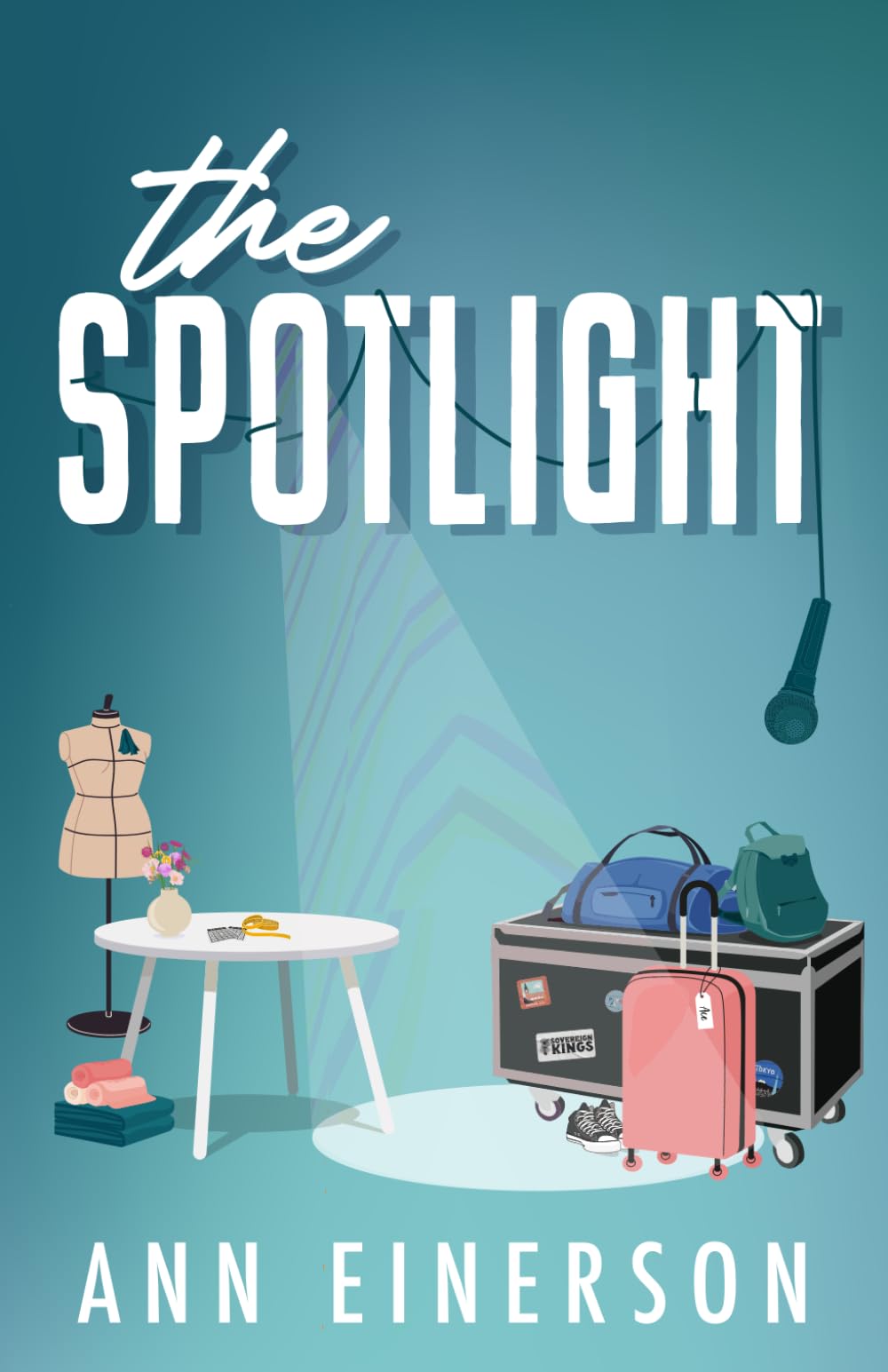 The Spotlight: A Best Friend's Brother, Opposites Attract, Rockstar Romance (Sovereign Kings Book 1) Contemporary literature