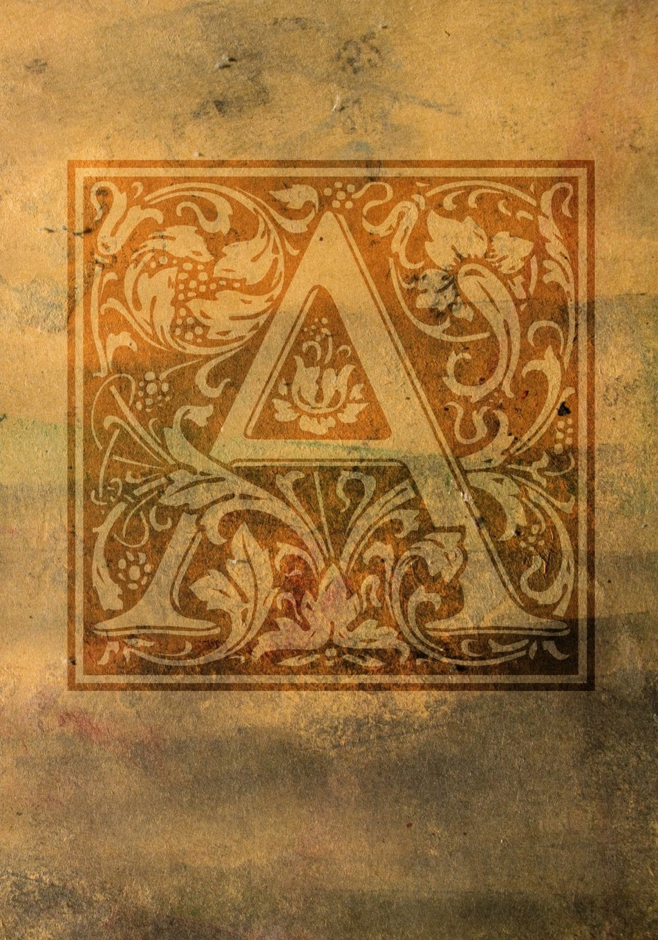 A: Letter A Monogram notebook. Stylish William Morris arts and crafts style monogrammed gift. Letter A, personalized monogram journal book. Personalized letter A book for adults. Film, Art & Culture