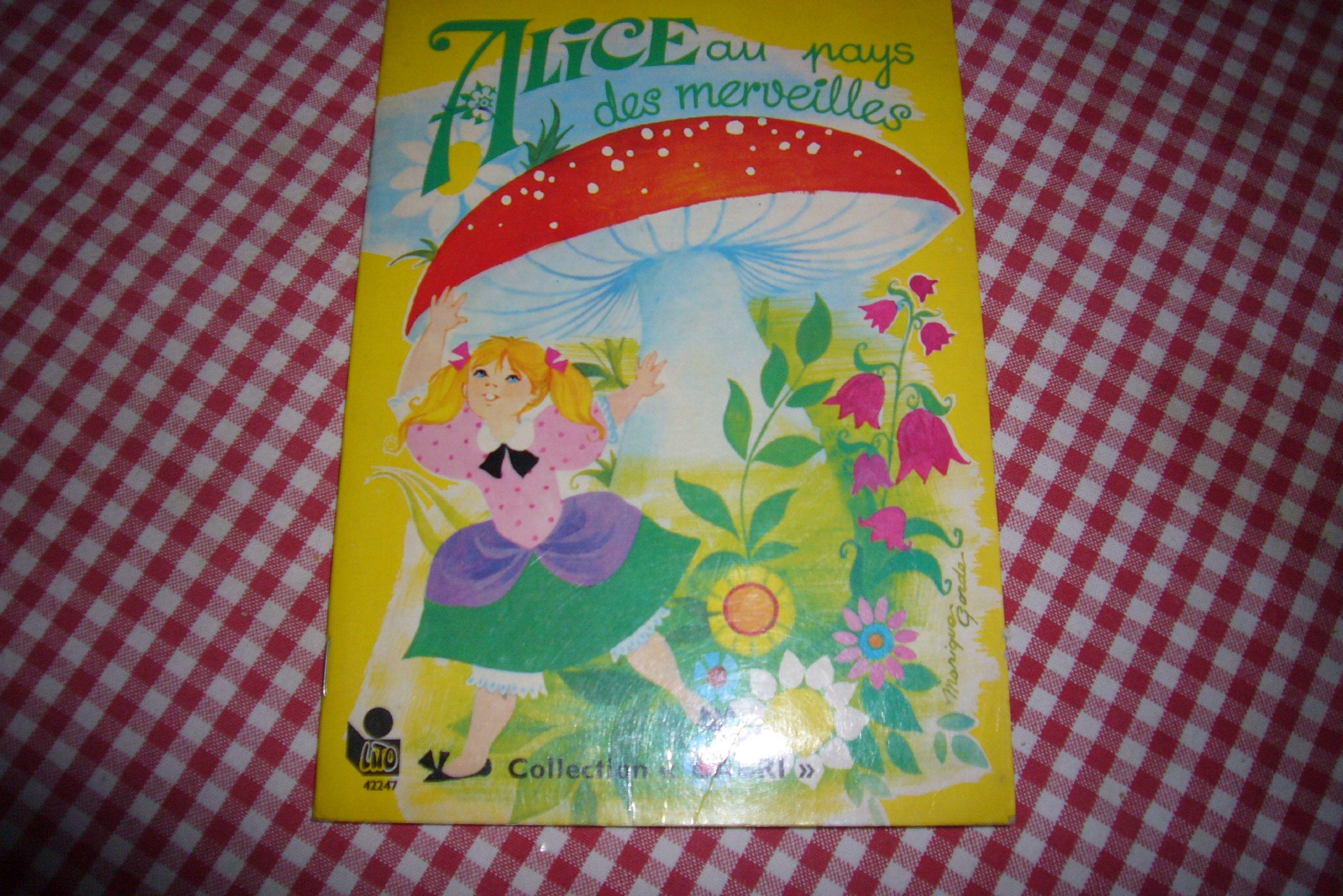 Alice au Pays des merveilles book