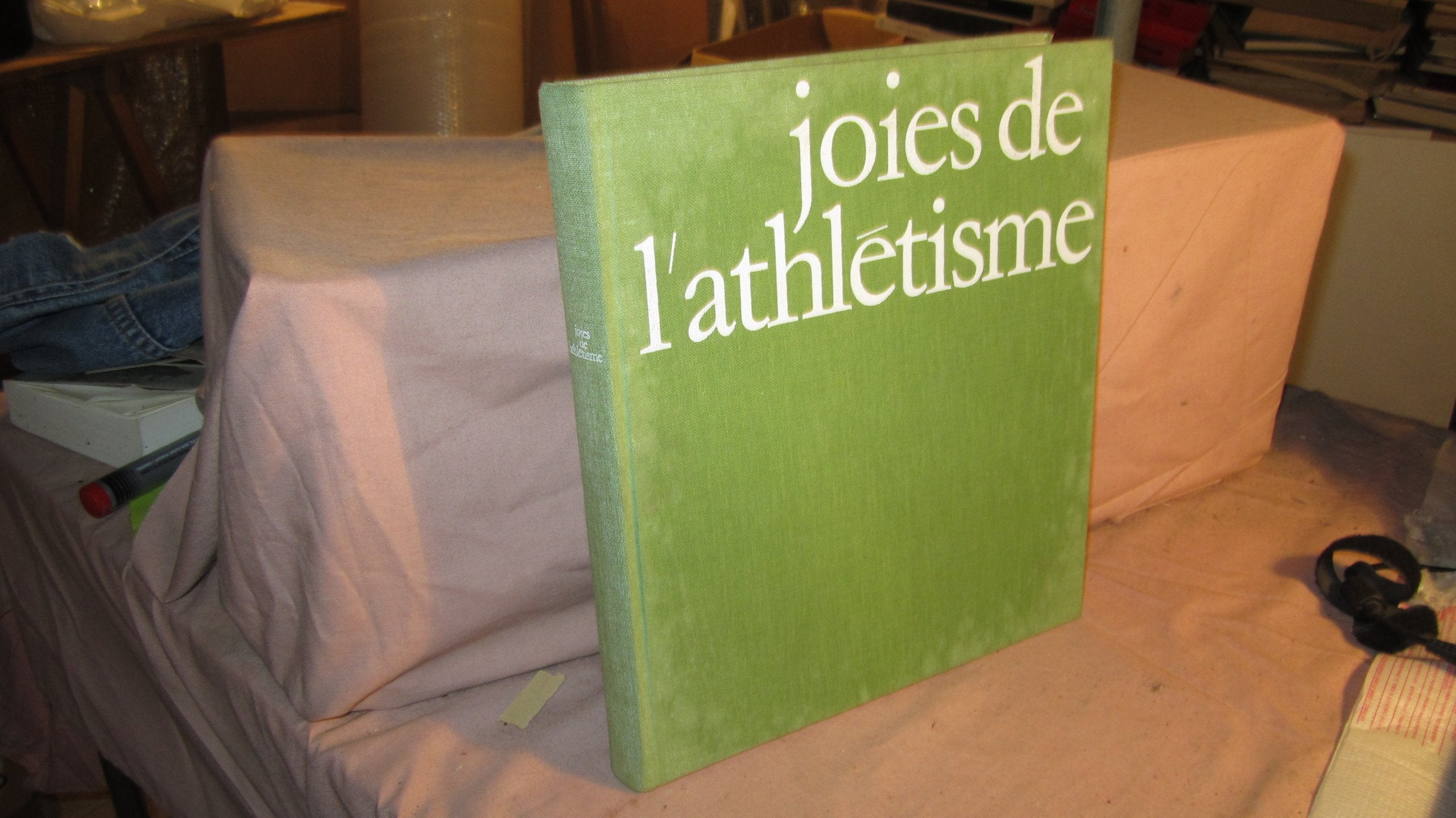 Joies de l'athlétisme (Collection Joies et réalités) book