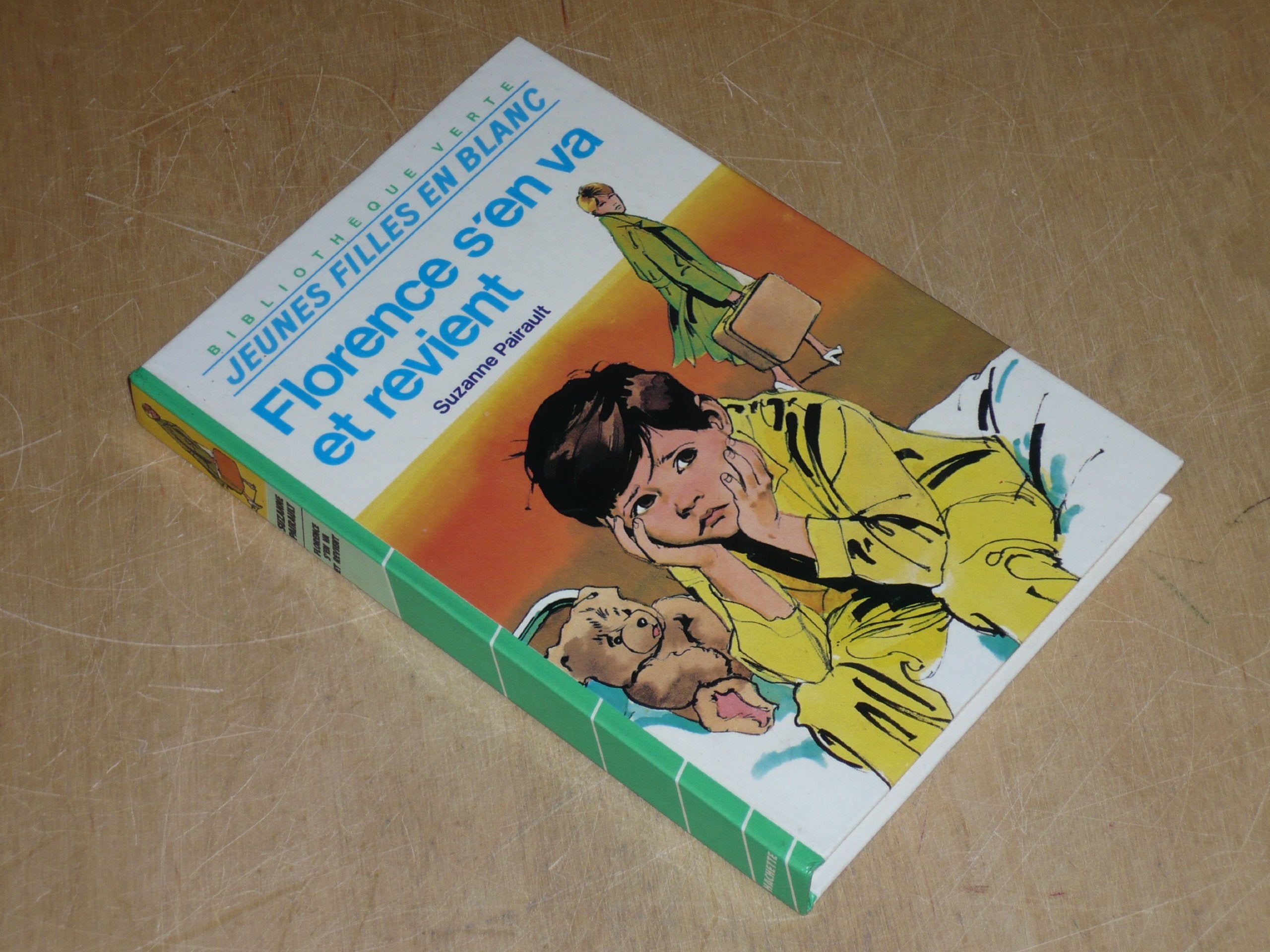 Florence s'en va et revient - Jeunes Filles en Blanc Books