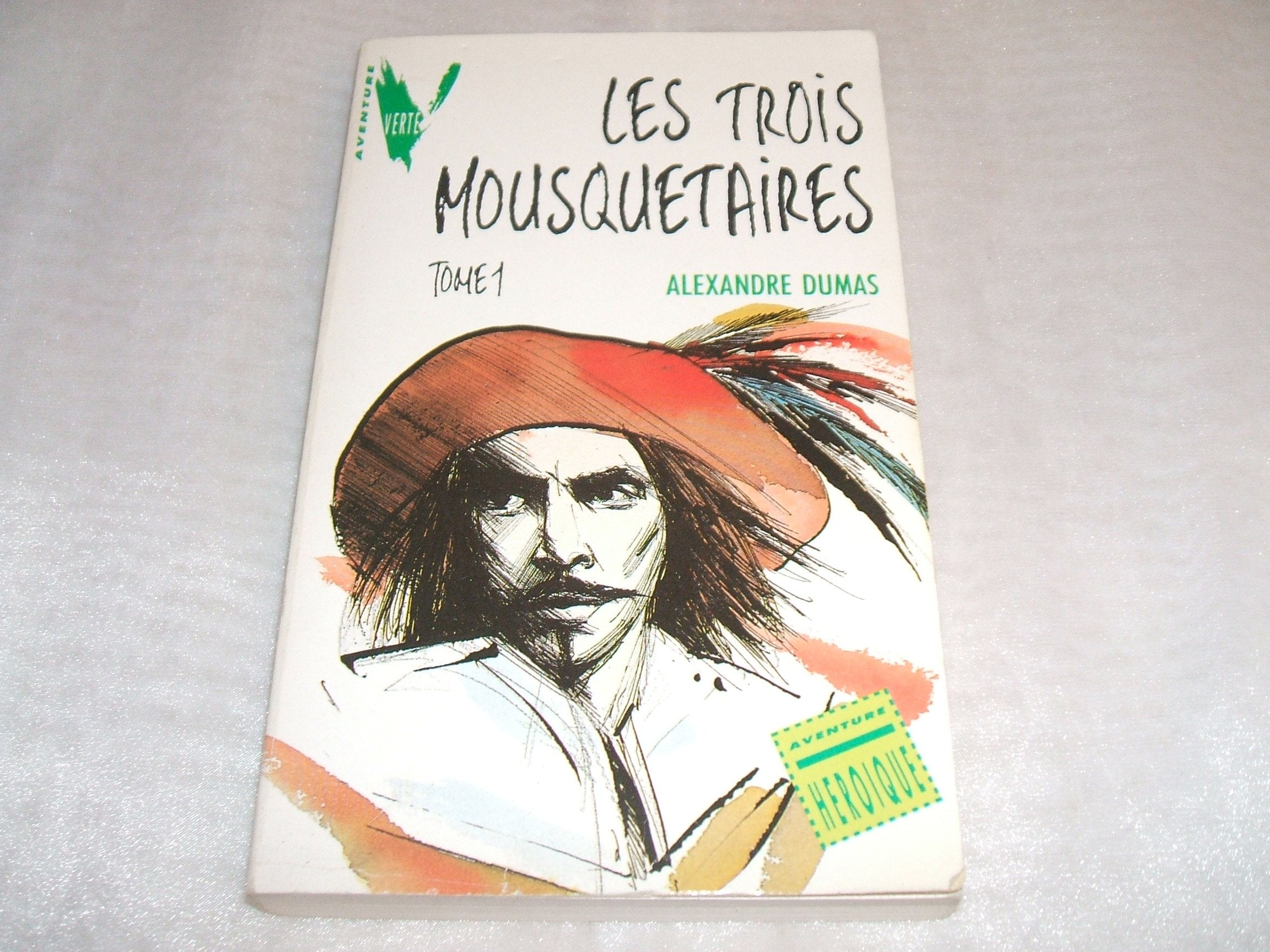 Les Trois Mousquetaires. Tome 1 book