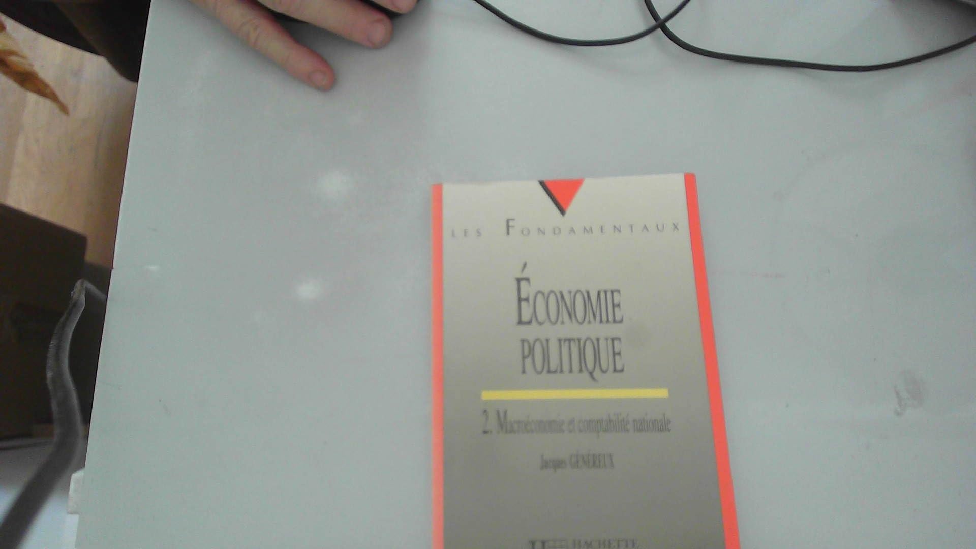 Economie politique: Tome 2, Macroéconomie et comptabilité nationale book