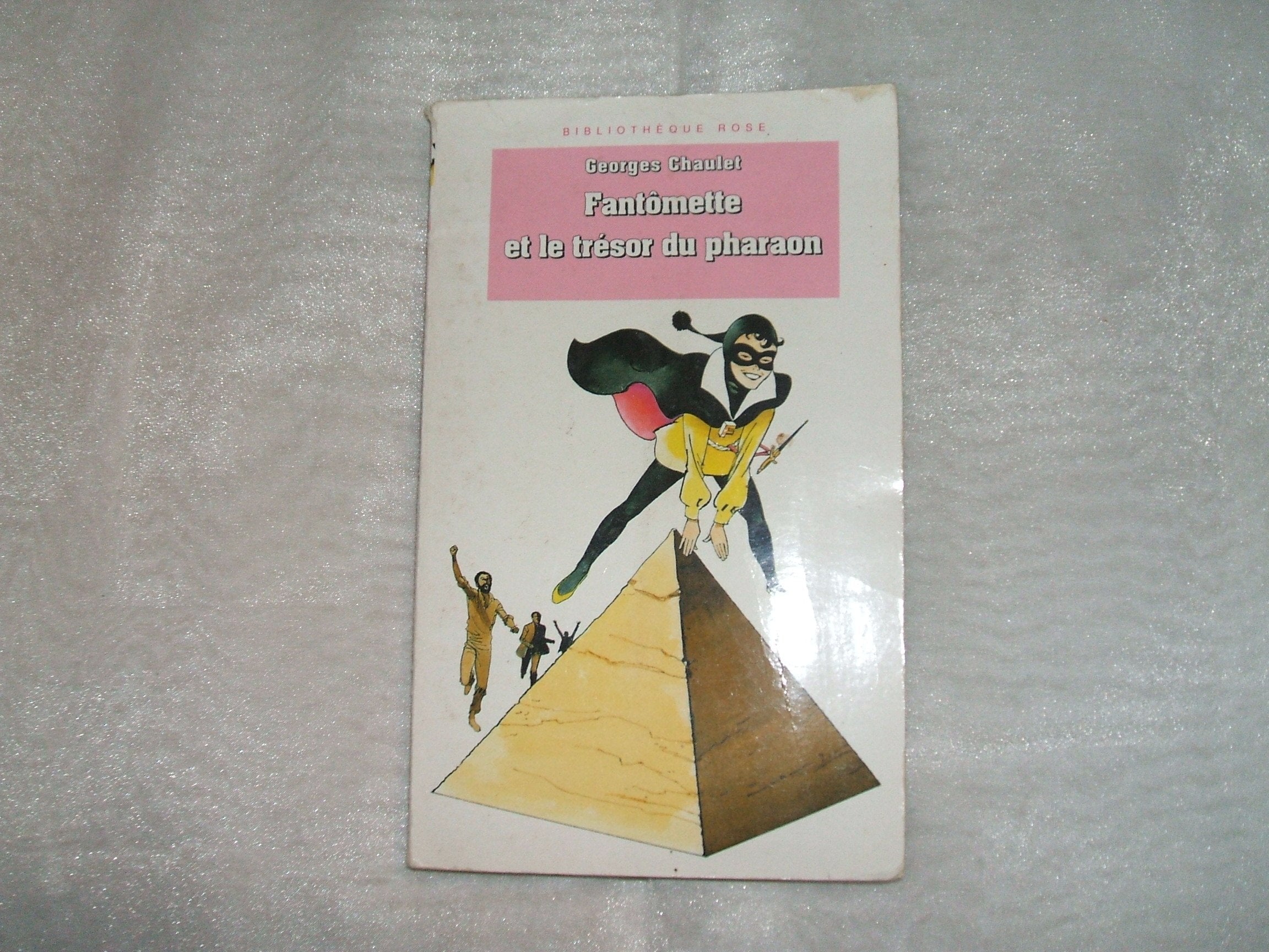 Fantômette et le trésor du pharaon Books